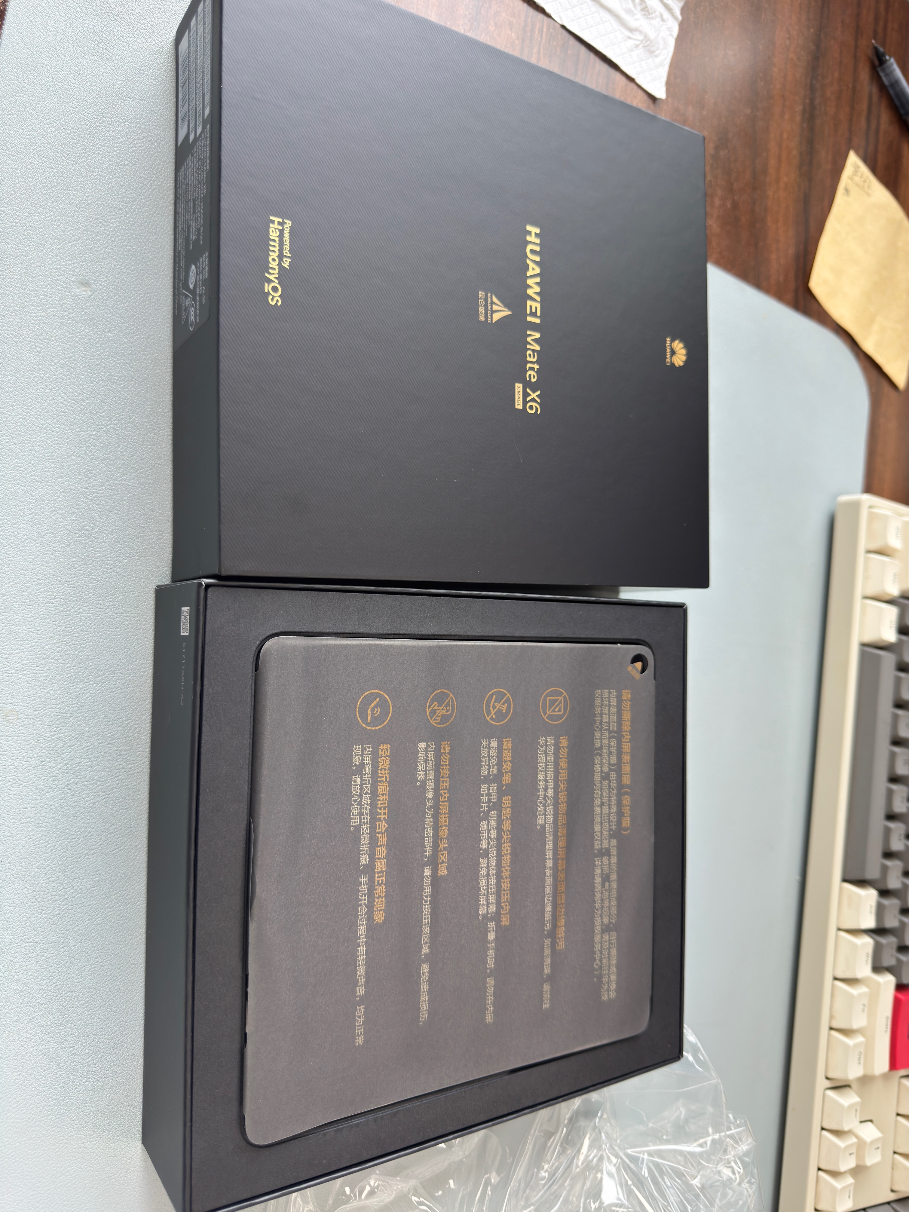 HUAWEI Mate X6 12GB+256GB星云白分布式玄武架构 鸿蒙大屏AI 红枫原色影像折叠旗舰手机 折叠屏 实拍图