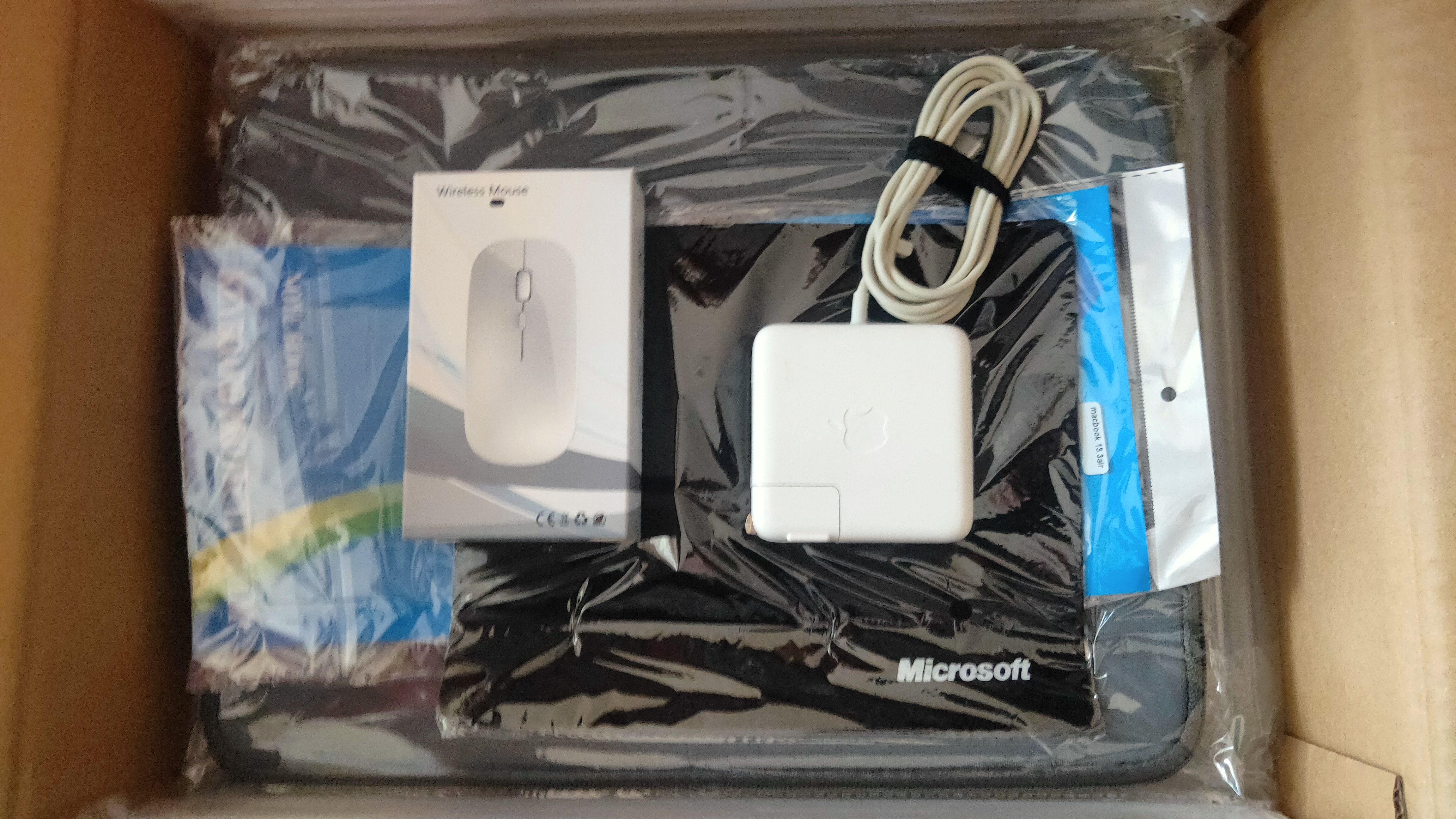 苹果（Apple） MacBook Pro/Air 二手苹果笔记本电脑 商务 办公 游戏 设计 剪辑 95新【热卖】13款13寸865-8G256G 实拍图