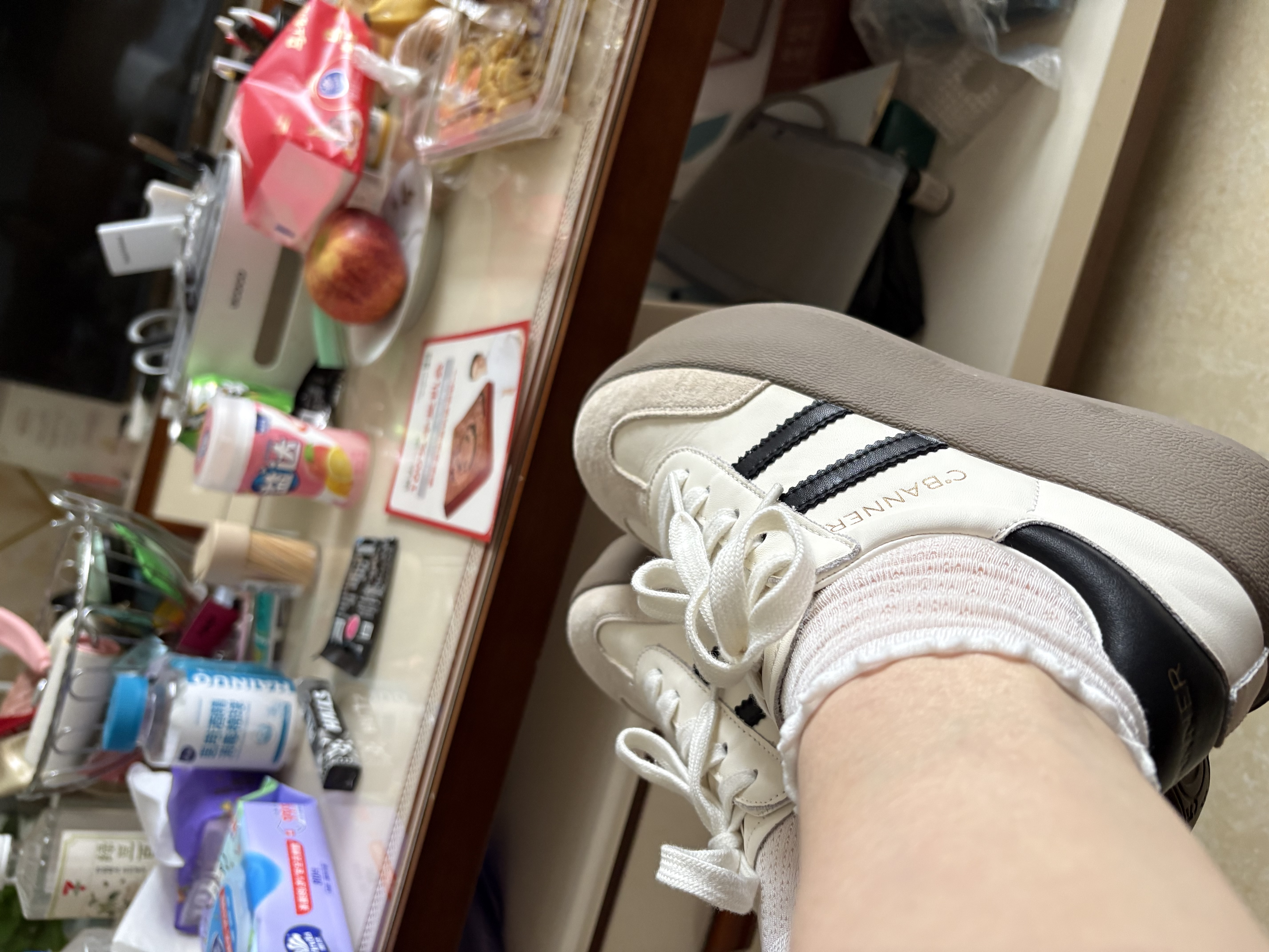 千百度春秋新款德训鞋女厚底增高加绒运动休闲鞋百搭板鞋女鞋小白鞋女 白黑 38 实拍图