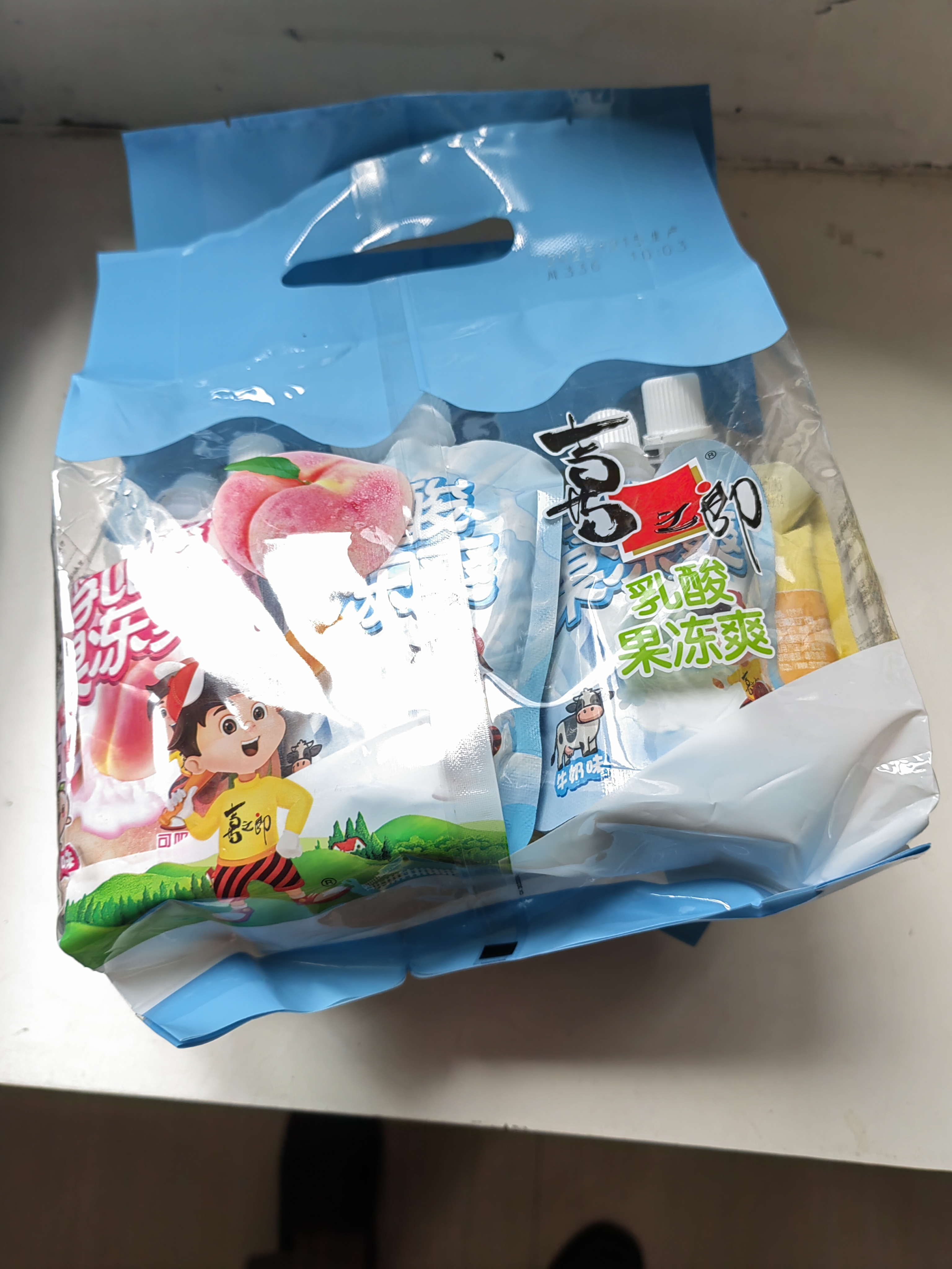喜之郎CiCi果冻爽 可吸的果冻多口味休闲零食儿童节日礼物 【牛奶味+玉米味+蜜桃味】100克*12支 实拍图