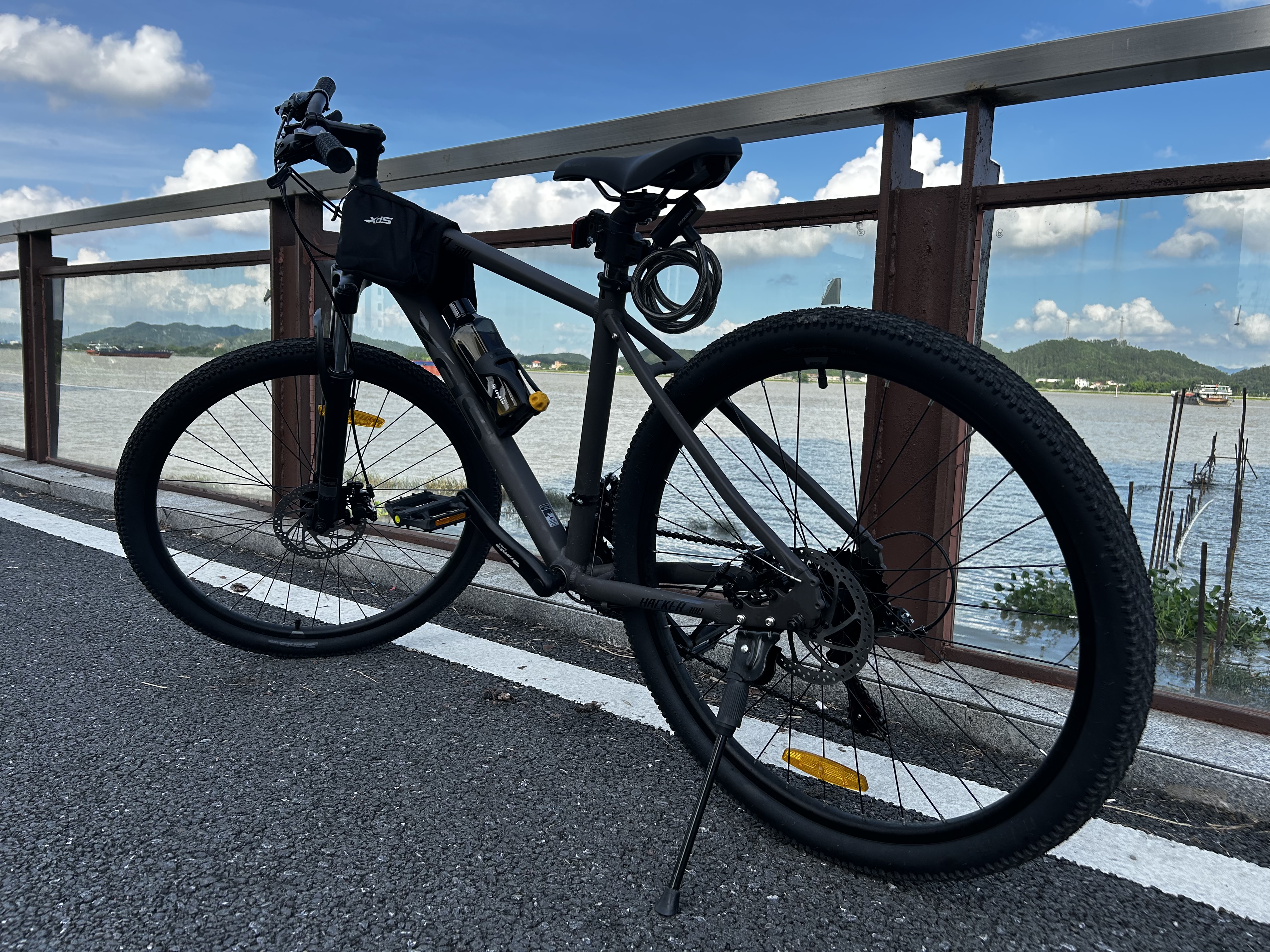 喜德盛（xds）山地自行车黑客350/黑客380变速车21速青少年学生成人通勤 26款黑客380黑灰色 17寸（适合身高165CM-180CM） 实拍图