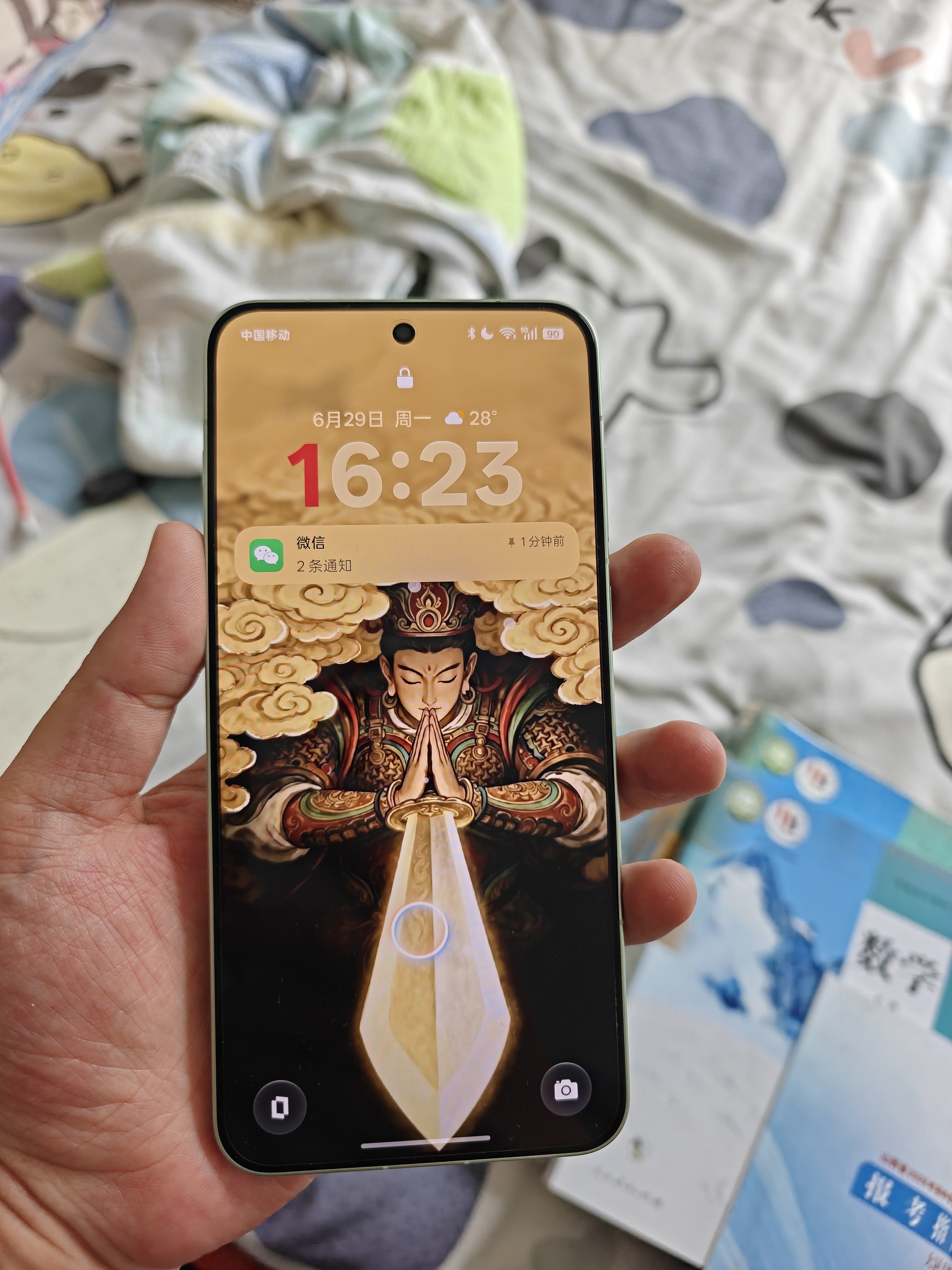 一加 Ace 6T 性能旗舰新选择 第五代骁龙 8 芯片 165Hz 超高刷电竞屏 大内存性价比 AI手机 国家补贴 掠影绿 12GB+256GB 实拍图