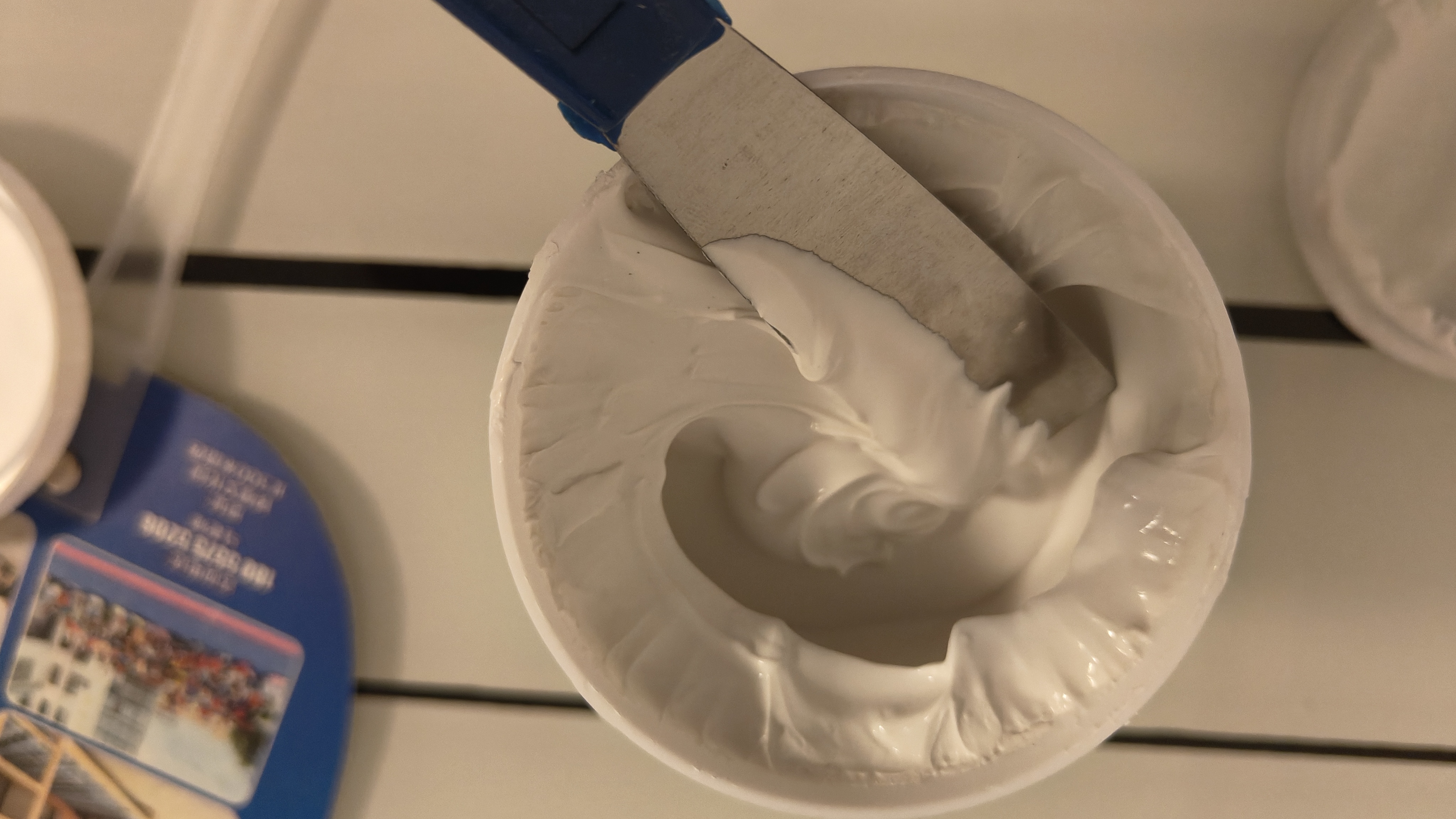 炫嘉米塔尔防水补墙膏白色墙面修补膏补墙漆墙面裂缝修补膏500g 实拍图