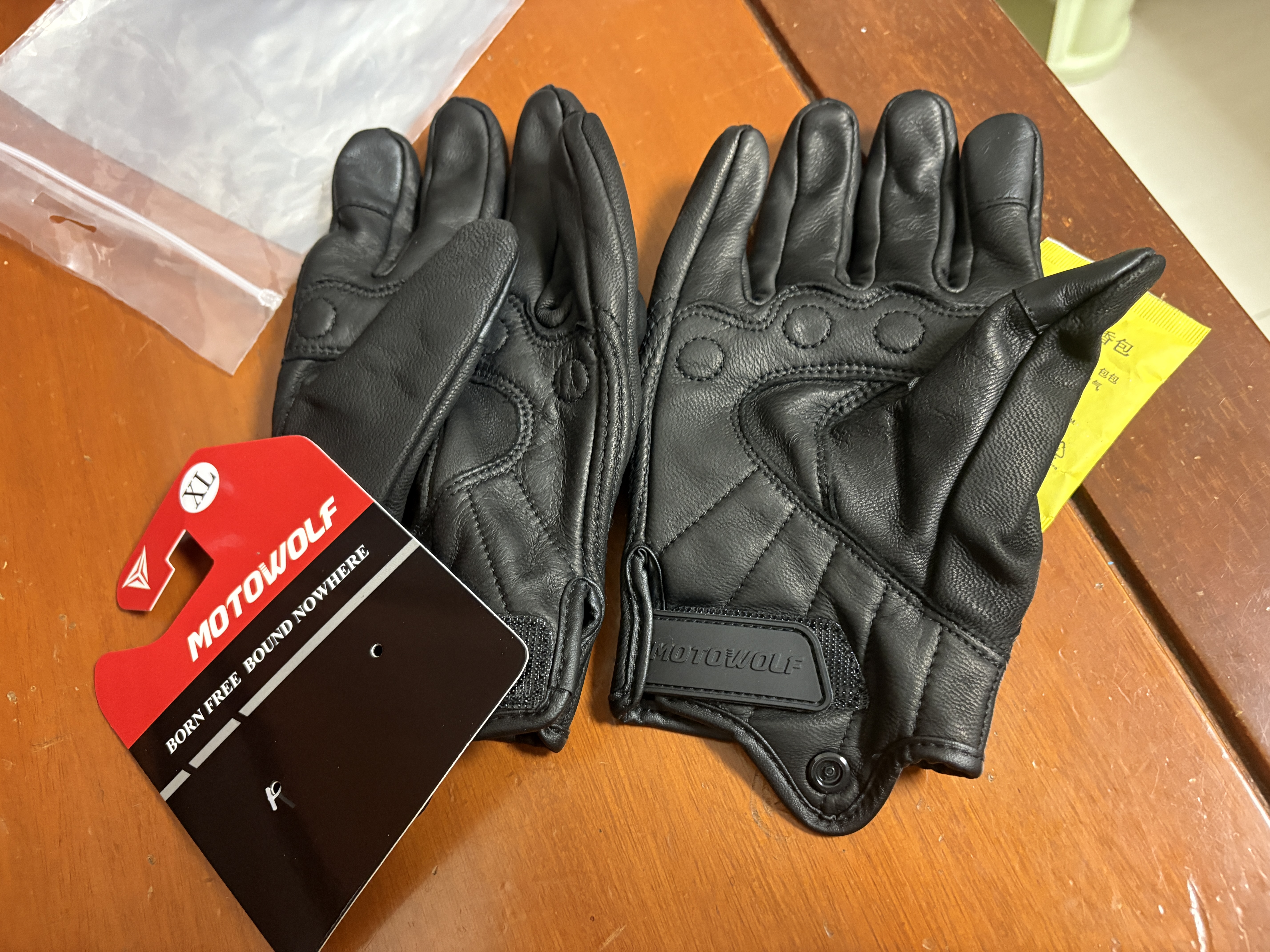 摩多狼（MOTOWOLF）摩托车手套骑行手套夏季防风护壳机车骑士防摔全指男女四季通用 实拍图