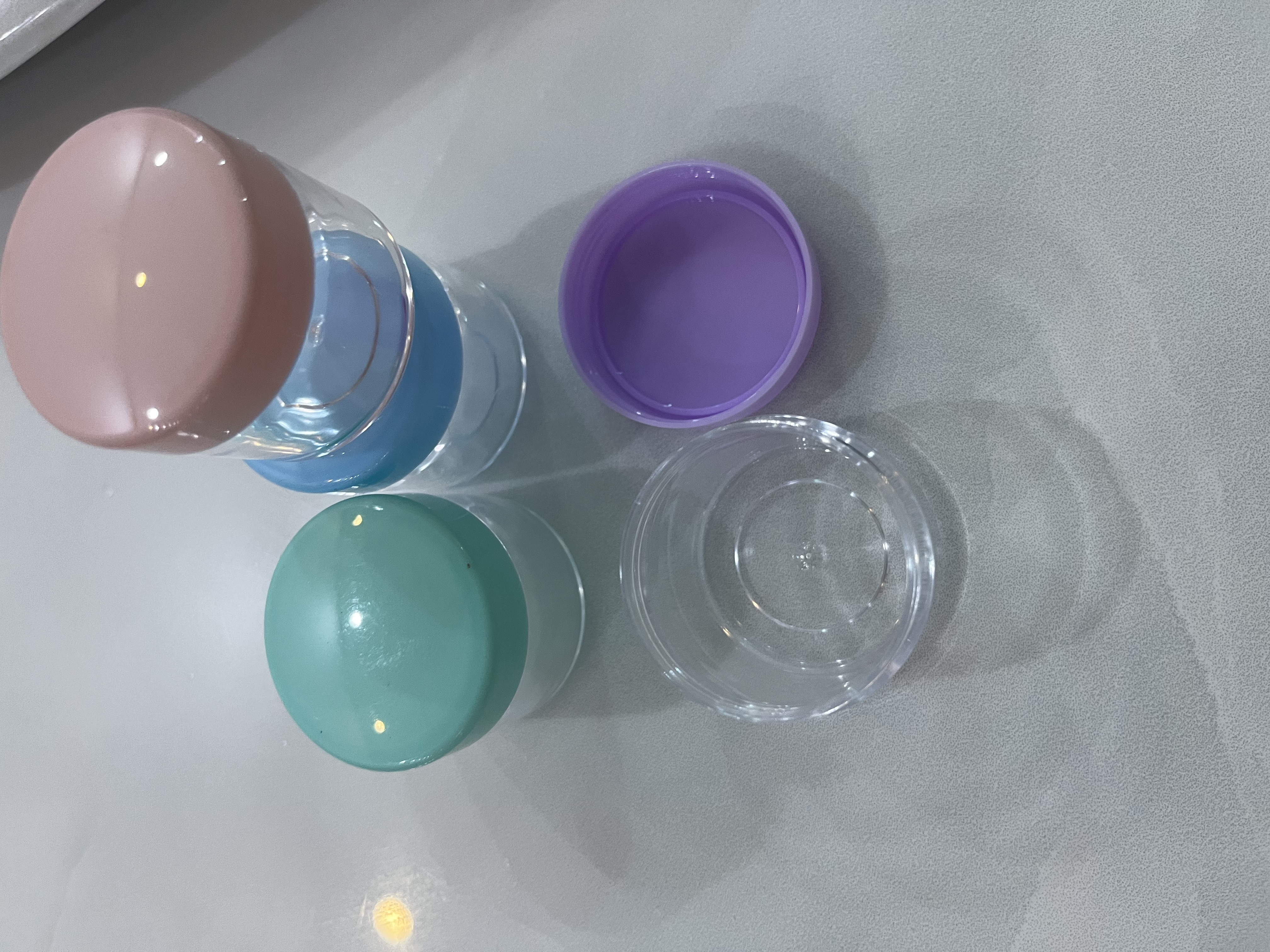 KOOGIS面霜分装瓶20g*4彩盖分装盒旅行分装瓶眼霜乳液化妆品便携空瓶子 实拍图