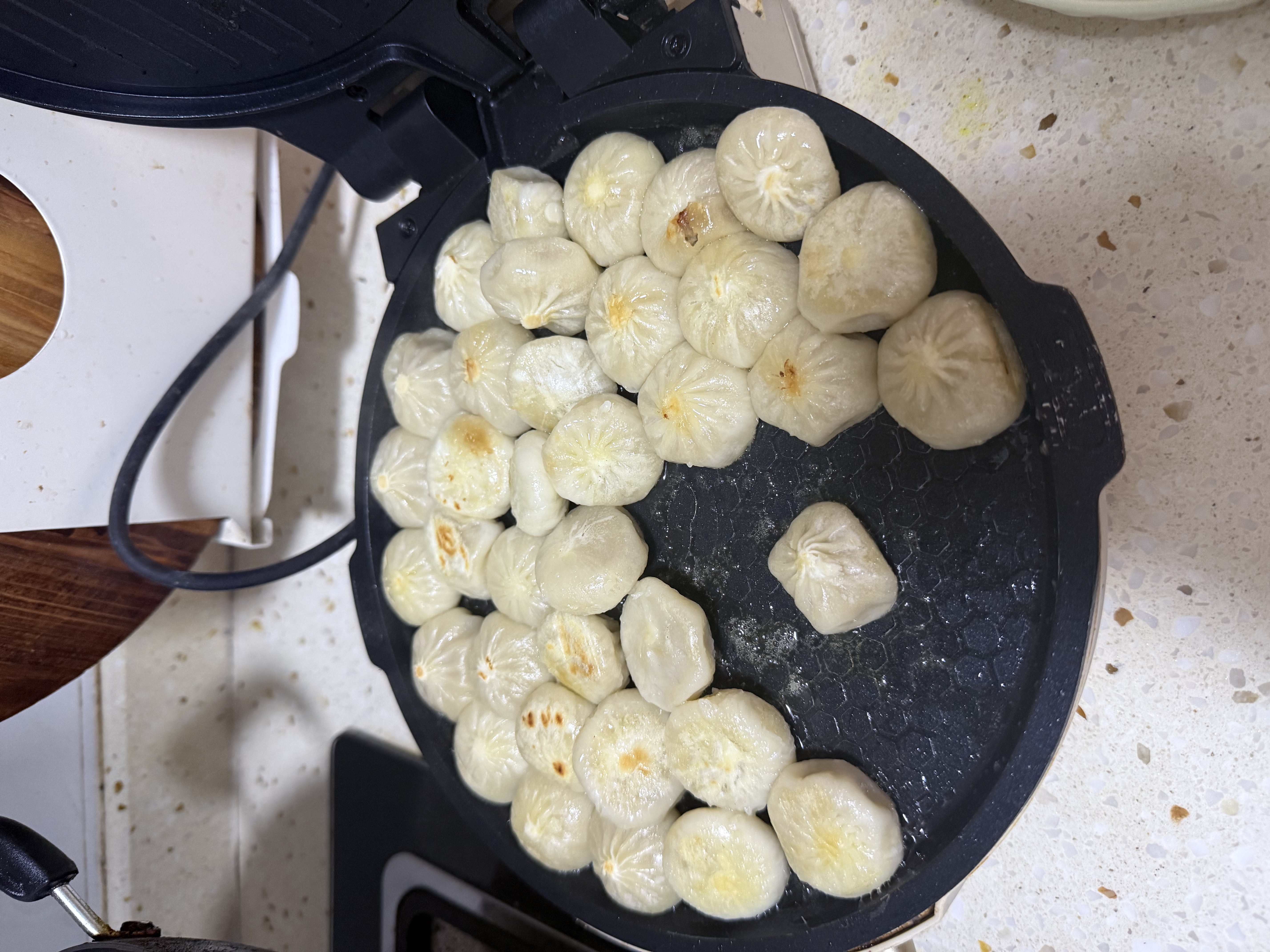 皇家小虎【59任选5件】脆皮烤肠鸡肉卷午餐肉虾饼培根烧麦肉肉6 拇指生煎包500g*1 实拍图