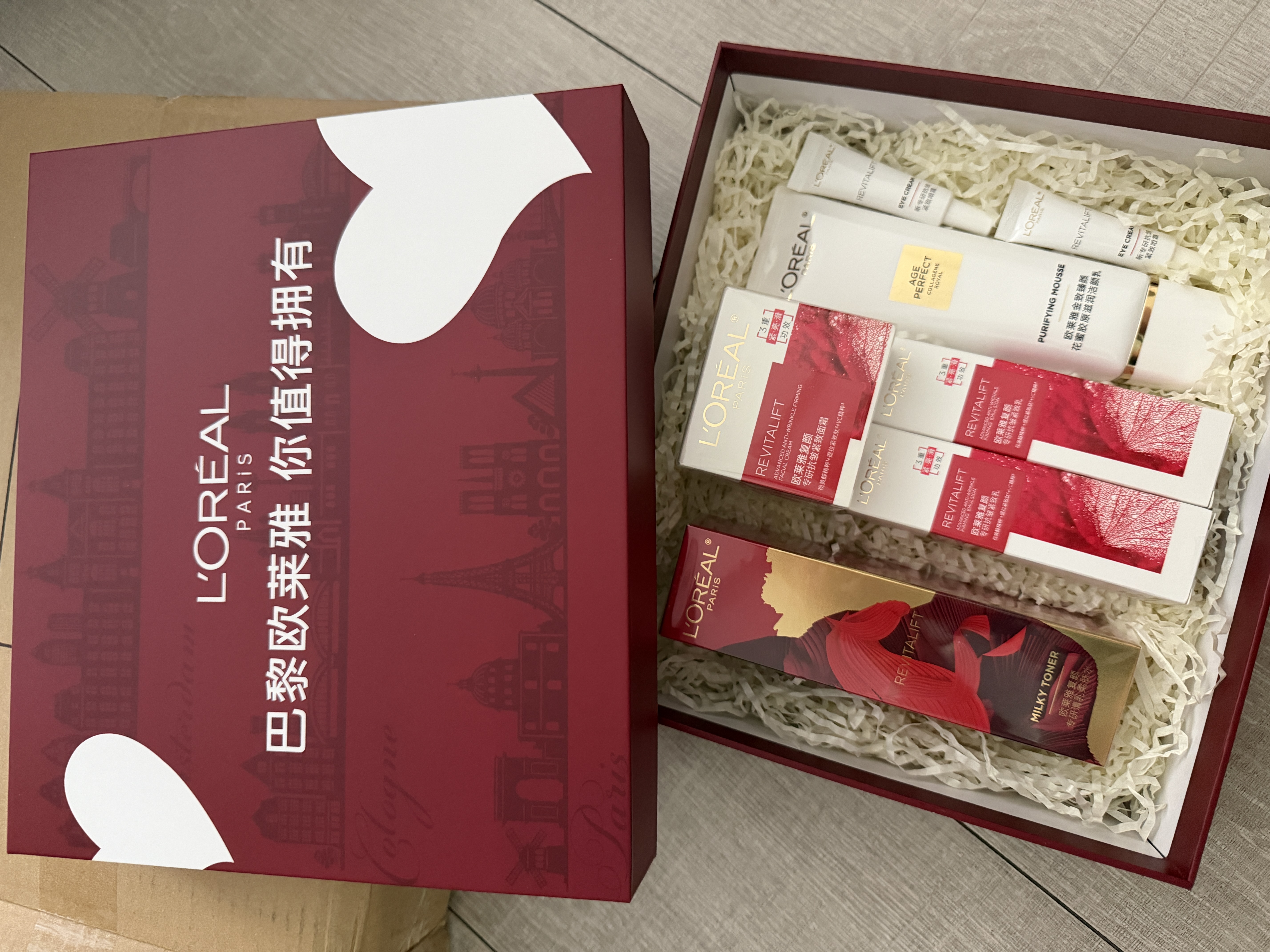 欧莱雅（LOREAL）套装抗皱紧致护肤礼盒化妆品水乳补水保湿淡纹送妈妈送女友礼物 复颜抗皱礼盒7件套(90%买家选择) 实拍图