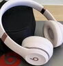 beats Solo 4 无线头戴式蓝牙耳机【礼物】空间音频 无损音频 时尚 适用苹果安卓耳机 黑金色 实拍图