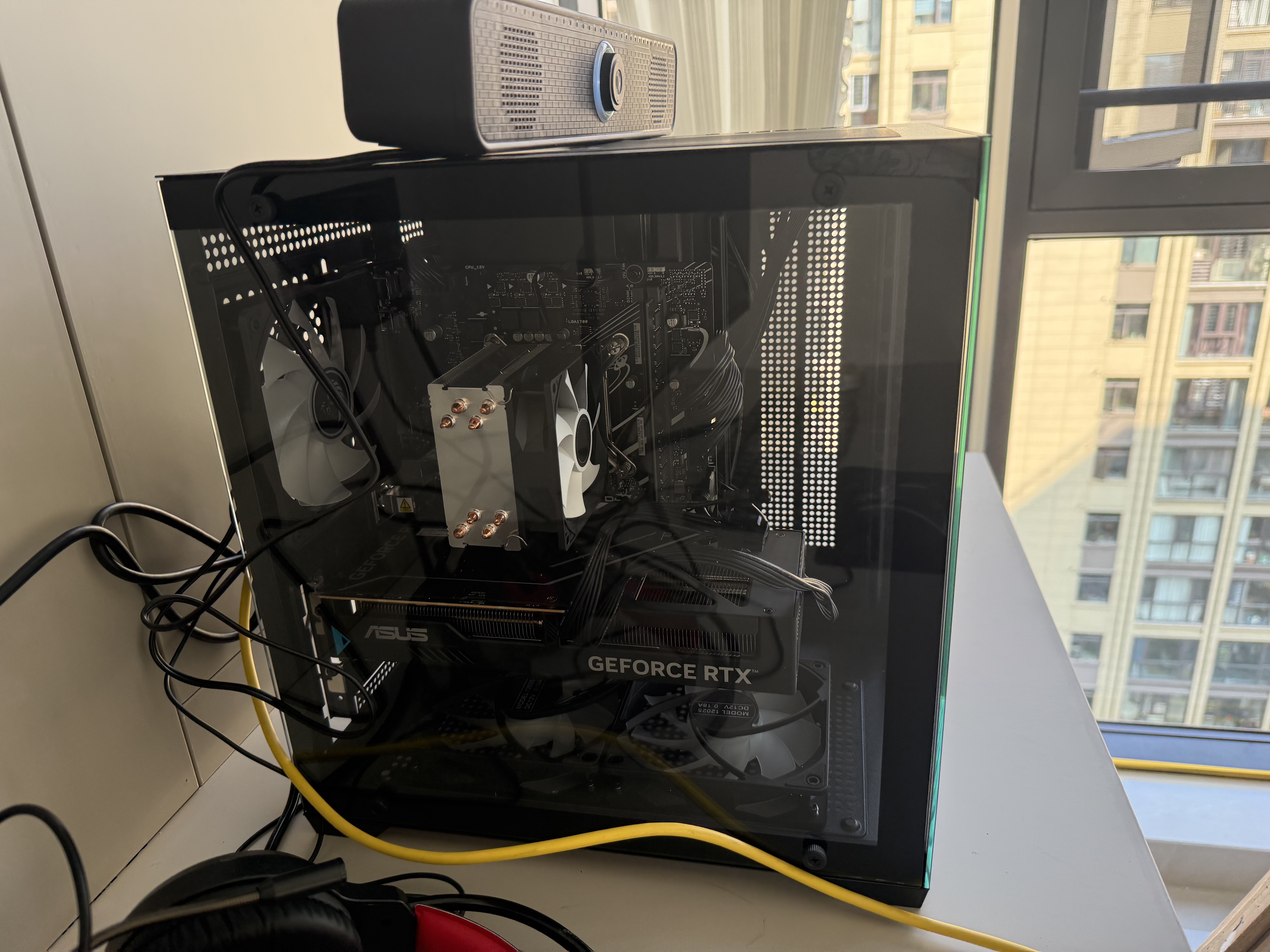 华硕（ASUS）ROG全家桶 英特尔酷睿14代i5/i7台式电脑游戏主机5060ti/5070直播设计三角洲黑神话水冷整套海景房 主机+24寸超清显示屏【六年质保+全套配齐】 热销：14代i5丨320 实拍图