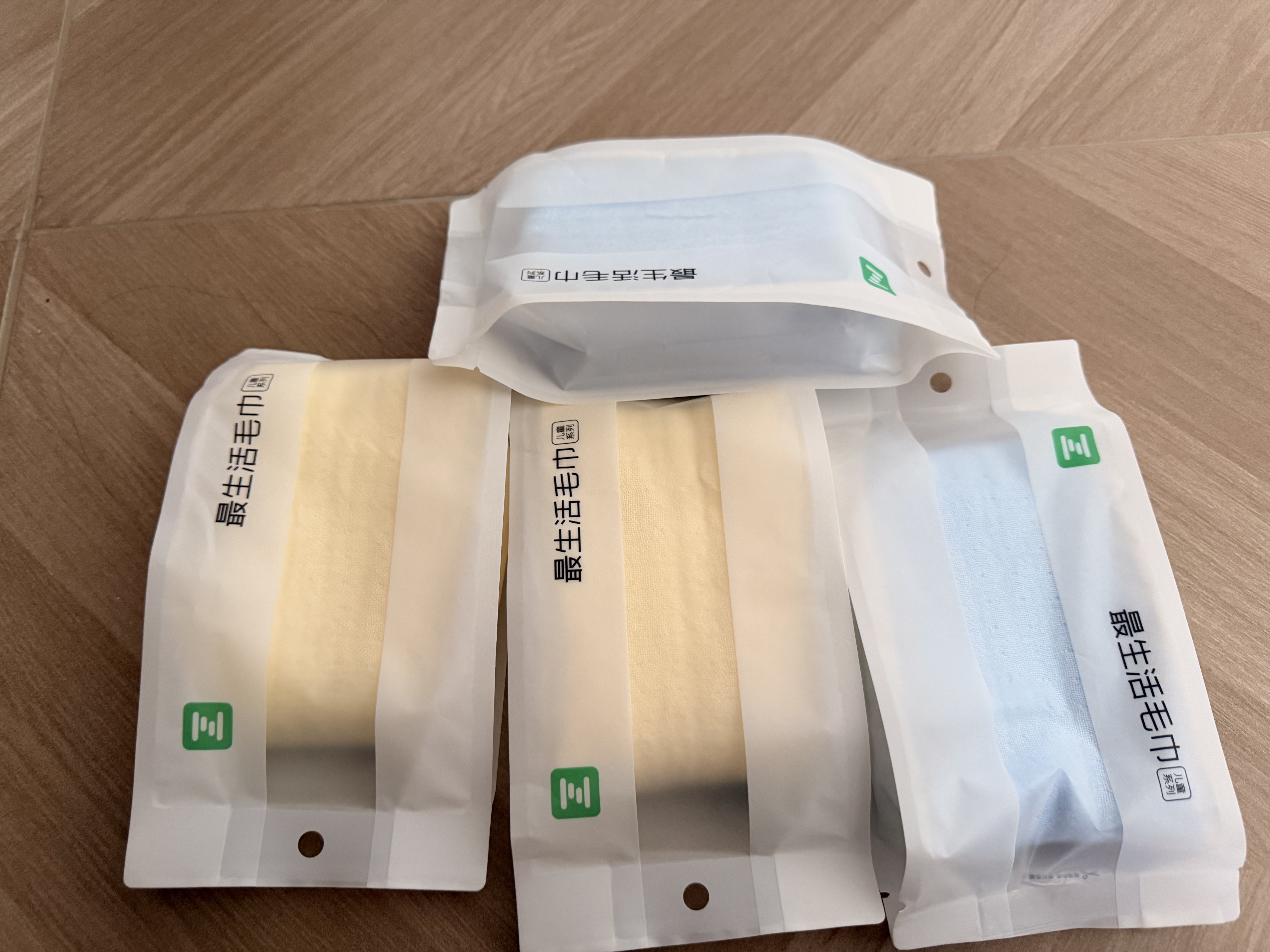 最生活婴童纱布毛巾纯棉4条装 6层柔纱婴儿宝宝洗脸毛巾 透气家用擦脸巾 实拍图