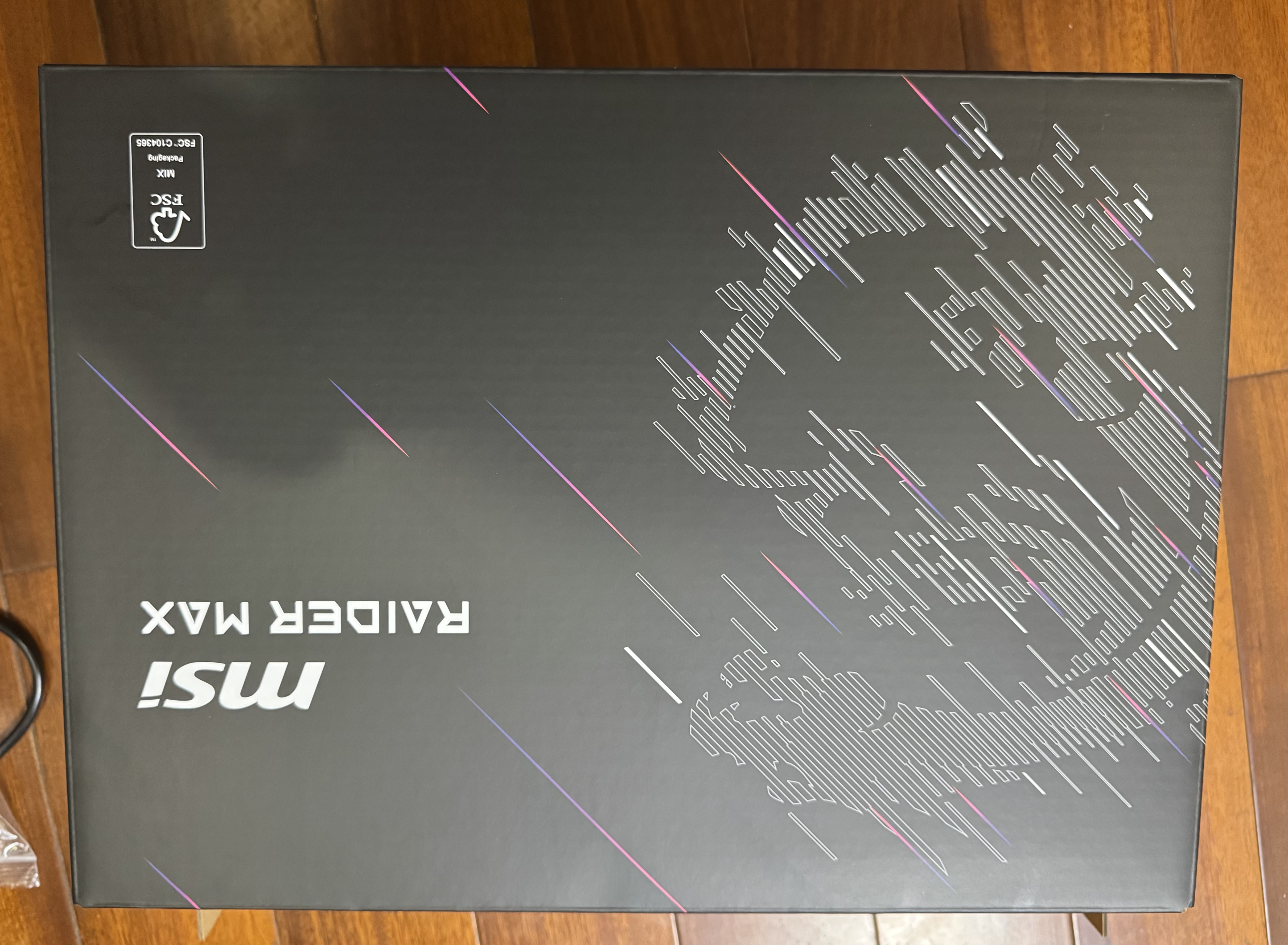 微星（MSI）泰坦16 Max 2026 16英寸游戏本笔记本电脑(酷睿Ultra9-285HX RTX5080 32G 1TB 2.5K240Hz)国家补贴 实拍图
