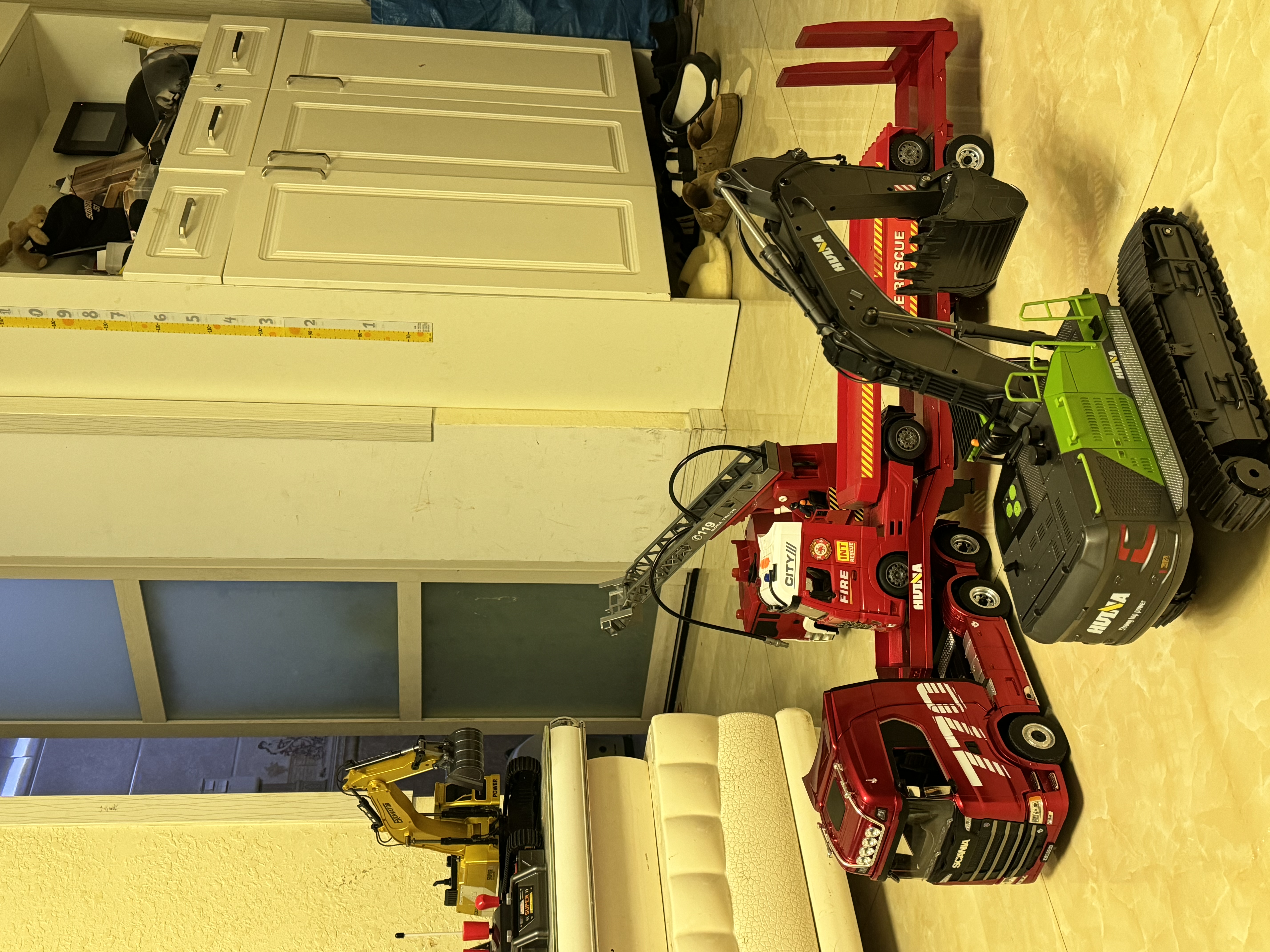 汇纳玩具大号遥控工程车合金自卸车挖掘机玩具模型大比例四驱男孩儿童礼物 升级款【22通道合金版】丝杆动力 实拍图