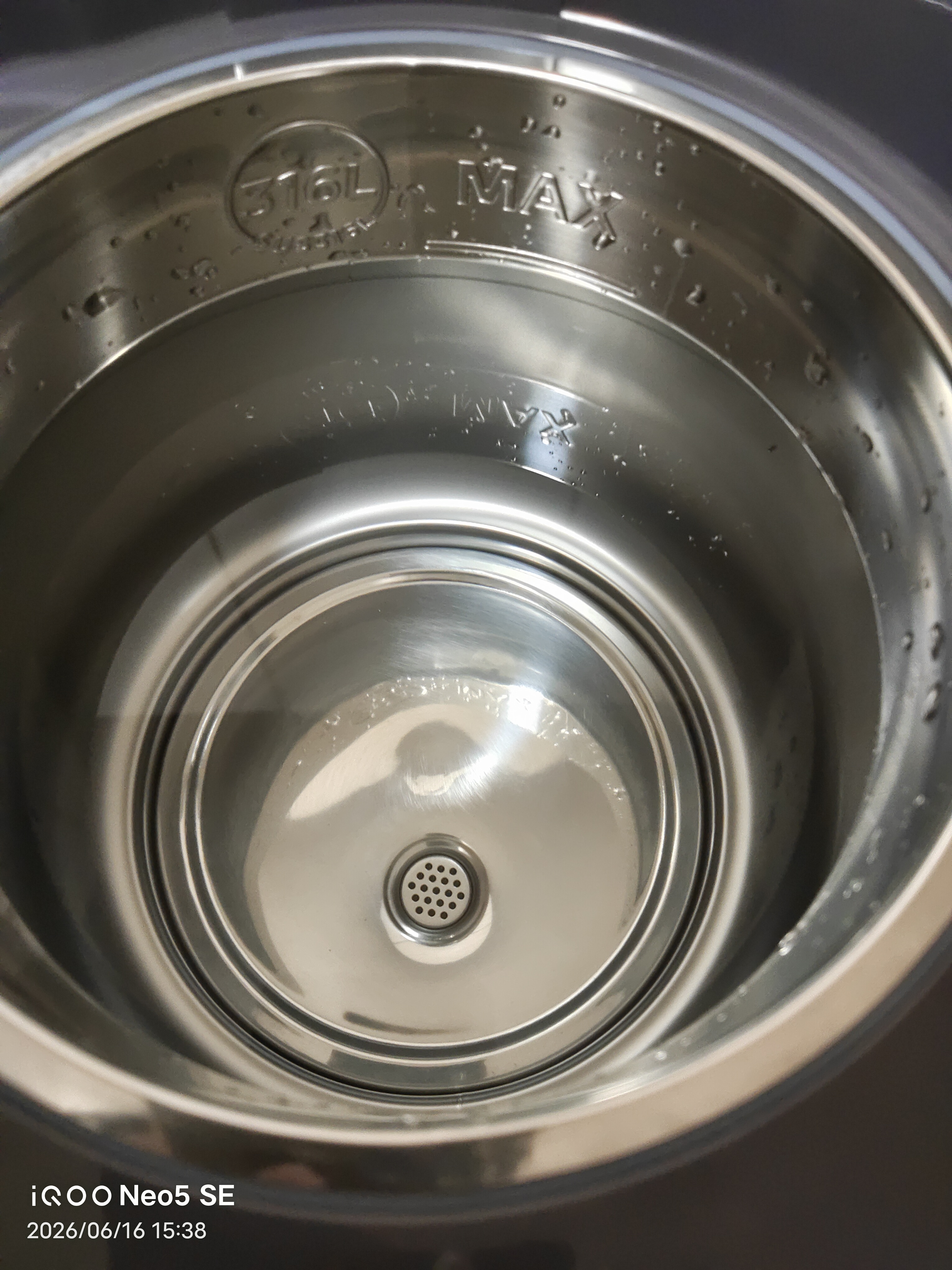 美的（Midea）电水瓶抑菌水路水壶家用5L大容量母婴级316L不锈钢内胆智能保温自动净饮水机SP03-VI 实拍图