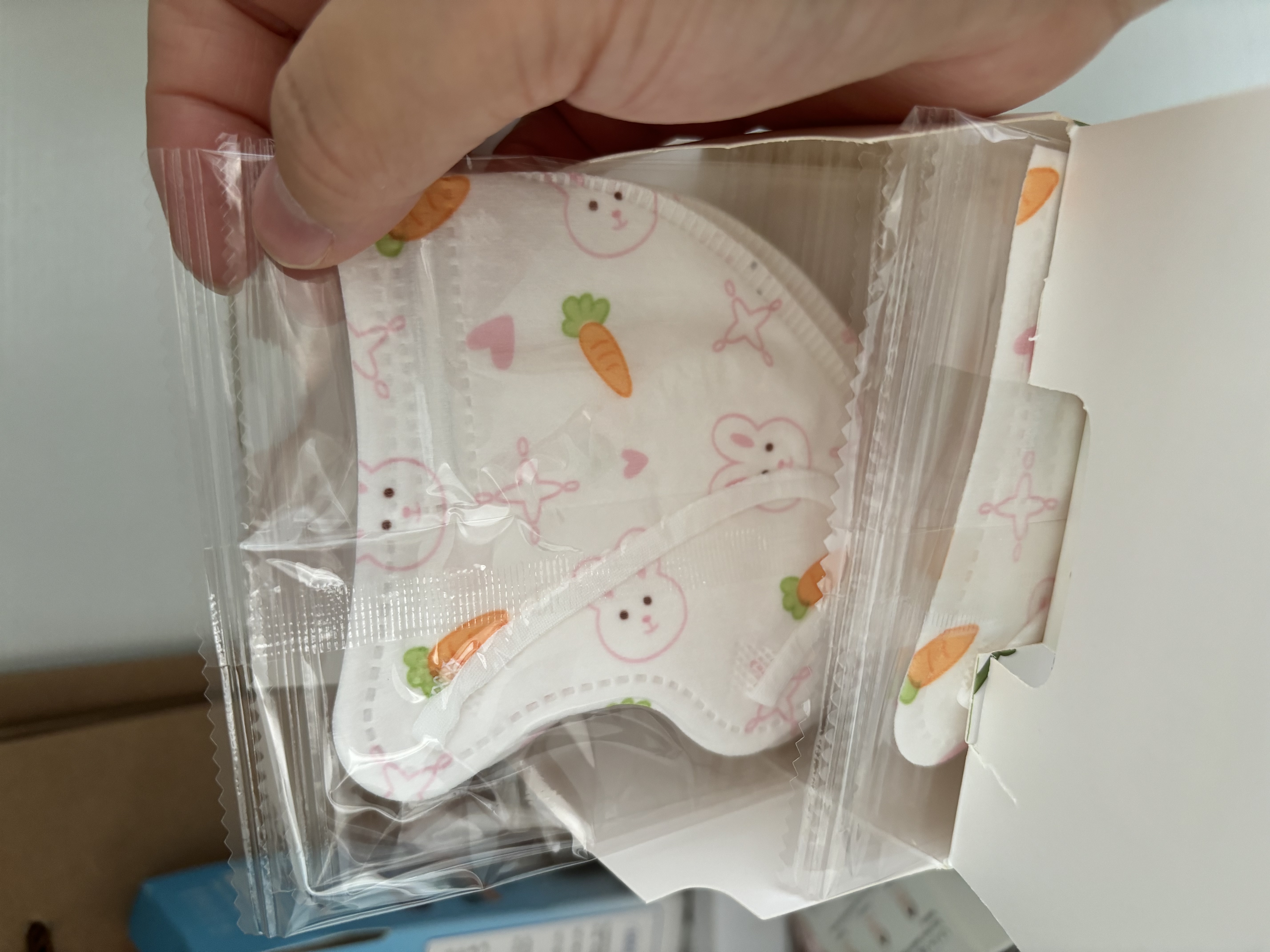 超亚儿童3d立体医用外科口罩3-6岁春夏季防晒透气防过敏独立包装60只 实拍图