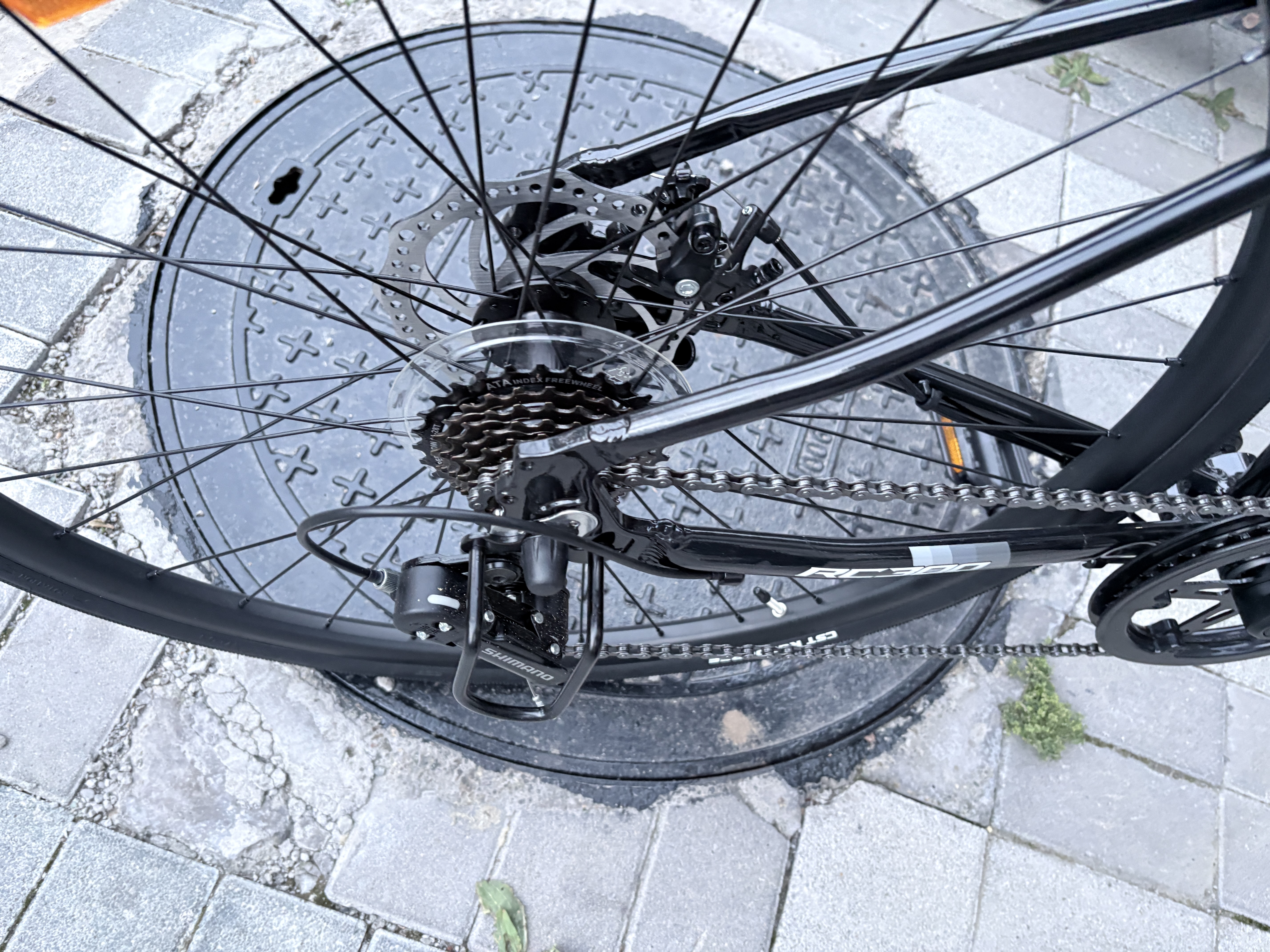 京东京造平把公路自行车RC300成人学生7速通勤骑行玛瑙黑（身高160-175） 实拍图