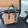 蔻驰（COACH）【品牌直供】女士MOLLIE25中号单肩手提托特包CV965卡其棕色礼物 实拍图
