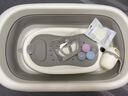 iuu婴儿洗澡盆 可折叠宝宝浴盆大号 洗澡神器躺托浴架新生儿童用品 【北欧灰-无线感温】+调节感温浴架+浴垫+脸盆*3 材质：FDA食品级材质检测认证 实拍图