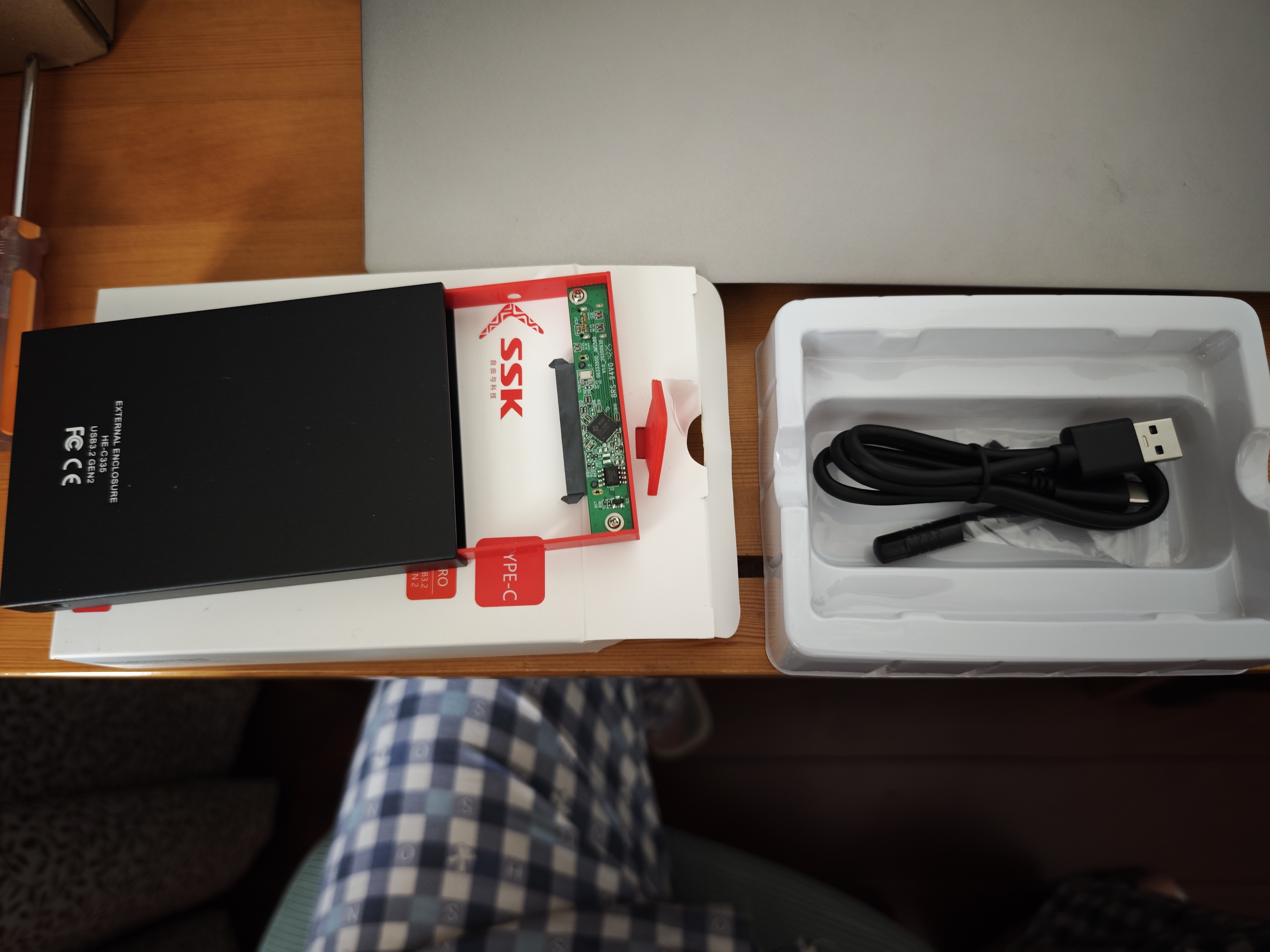 SSK飚王2.5英寸移动固态硬盘盒usb3.0 SATA串口笔记本电脑ssd机械硬盘外接盒 【金属6Gbps】TYPE-C拆线款C335pro 实拍图