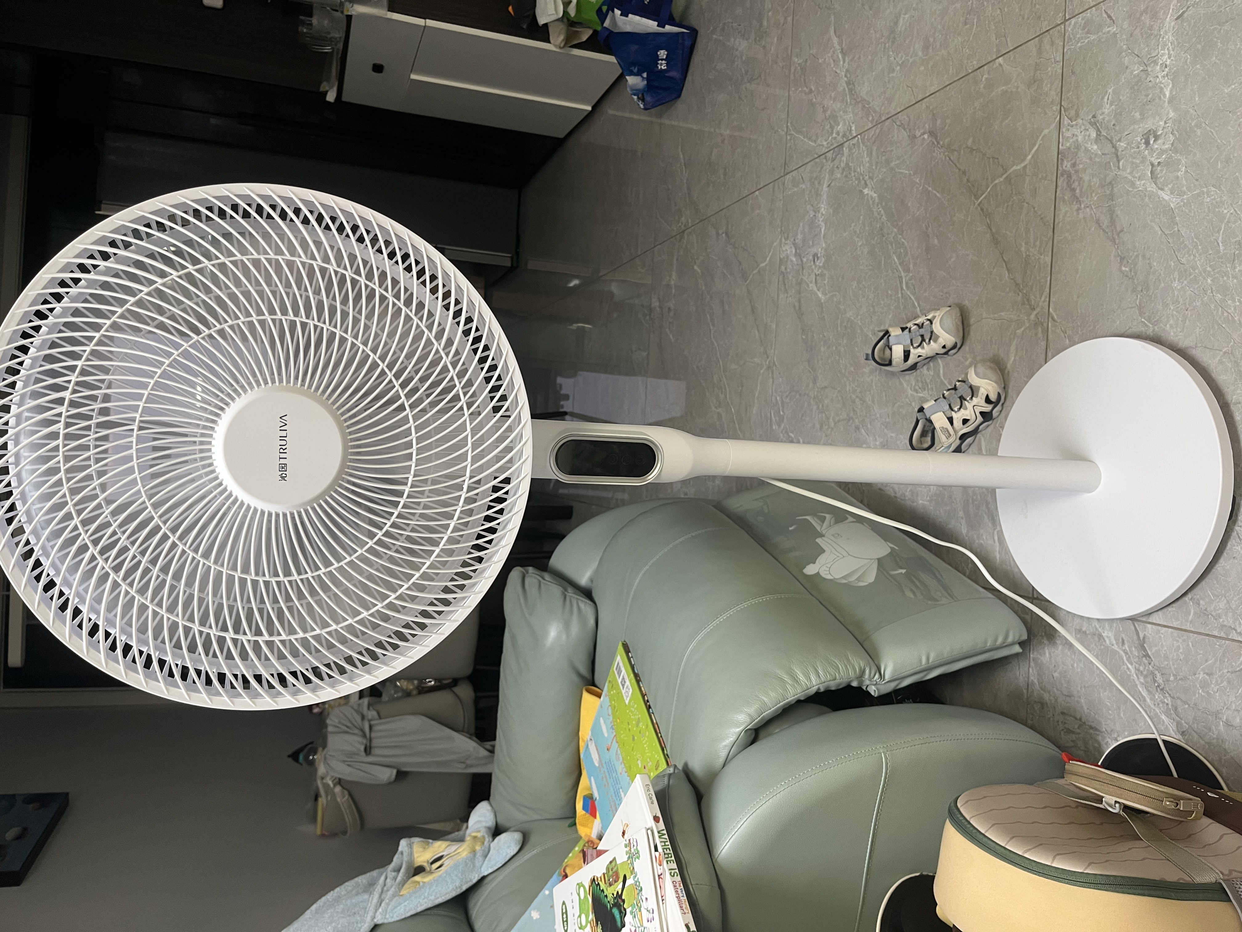 沁园【销量爆款】清风系列直流变频落地扇循环风扇一级能效家用一体升降柔风静音遥控电风扇 PF-341A 实拍图