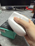 罗技（Logitech）Lift人体工学鼠标 垂直鼠标 小手鼠标 无线蓝牙鼠标 3台设备秒切换 带Logi Bolt接收器 粉色 实拍图