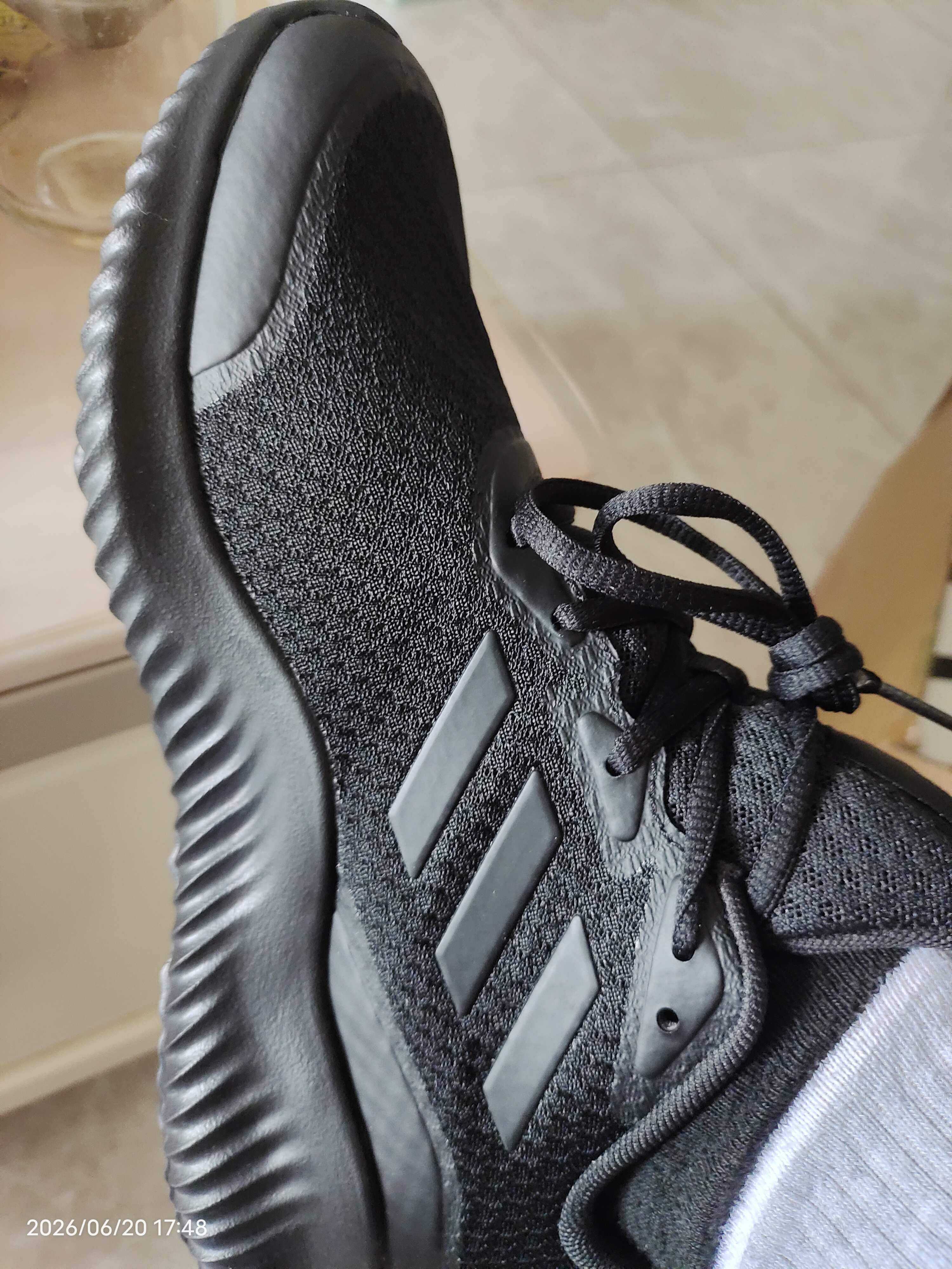 阿迪达斯（adidas）男子休闲系列 ALPHACOMFY跑步鞋 ID0351 40.5码 UK7码 实拍图