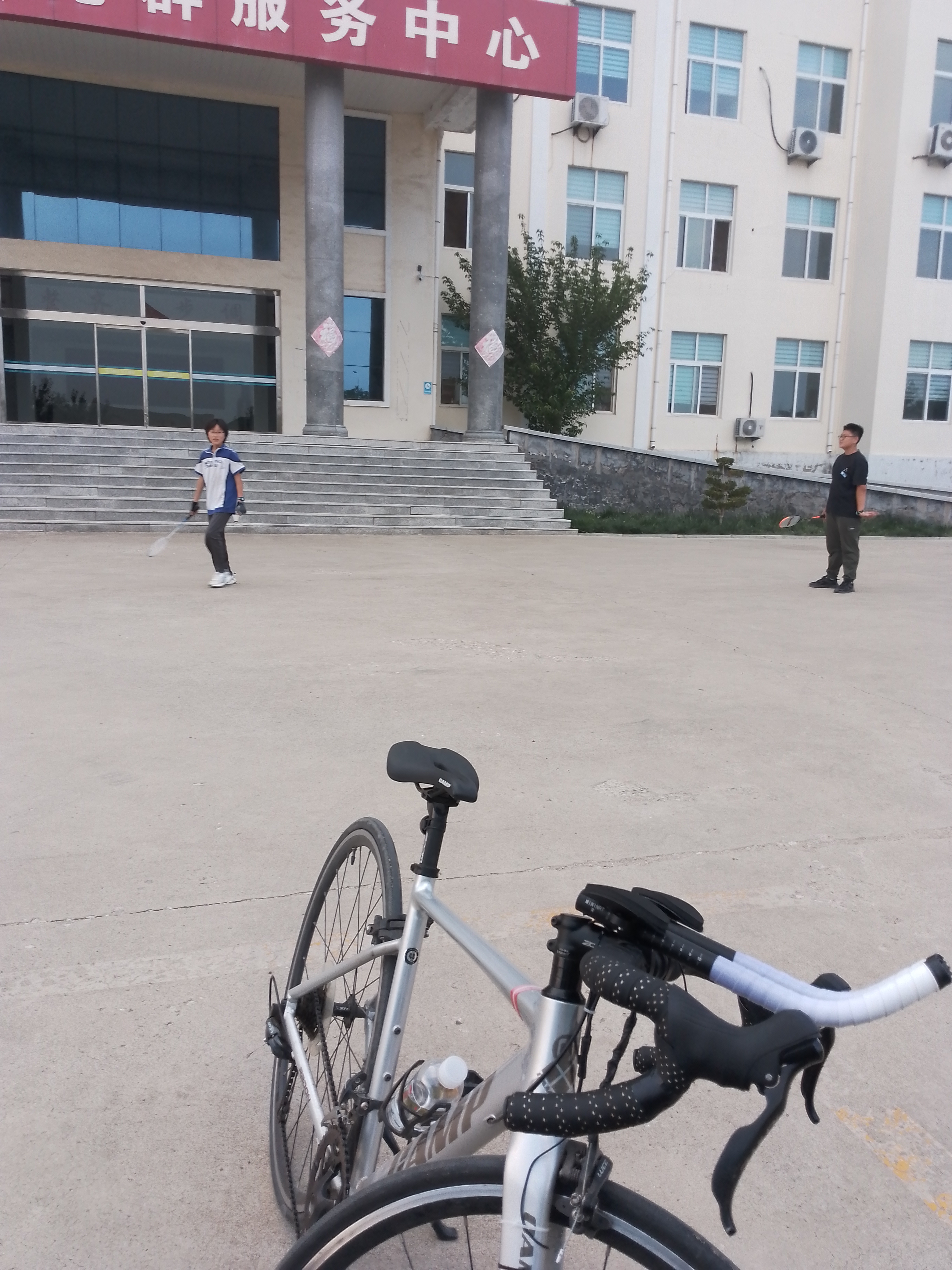 山狗G10拇指运动相机 摩托车行车记录仪 Vlog手持随身小摄像机 胸前骑行头盔钓鱼潜水非360全景录相机 【1080p】 Vlog版 无内存卡【需自备高速内存卡】 实拍图