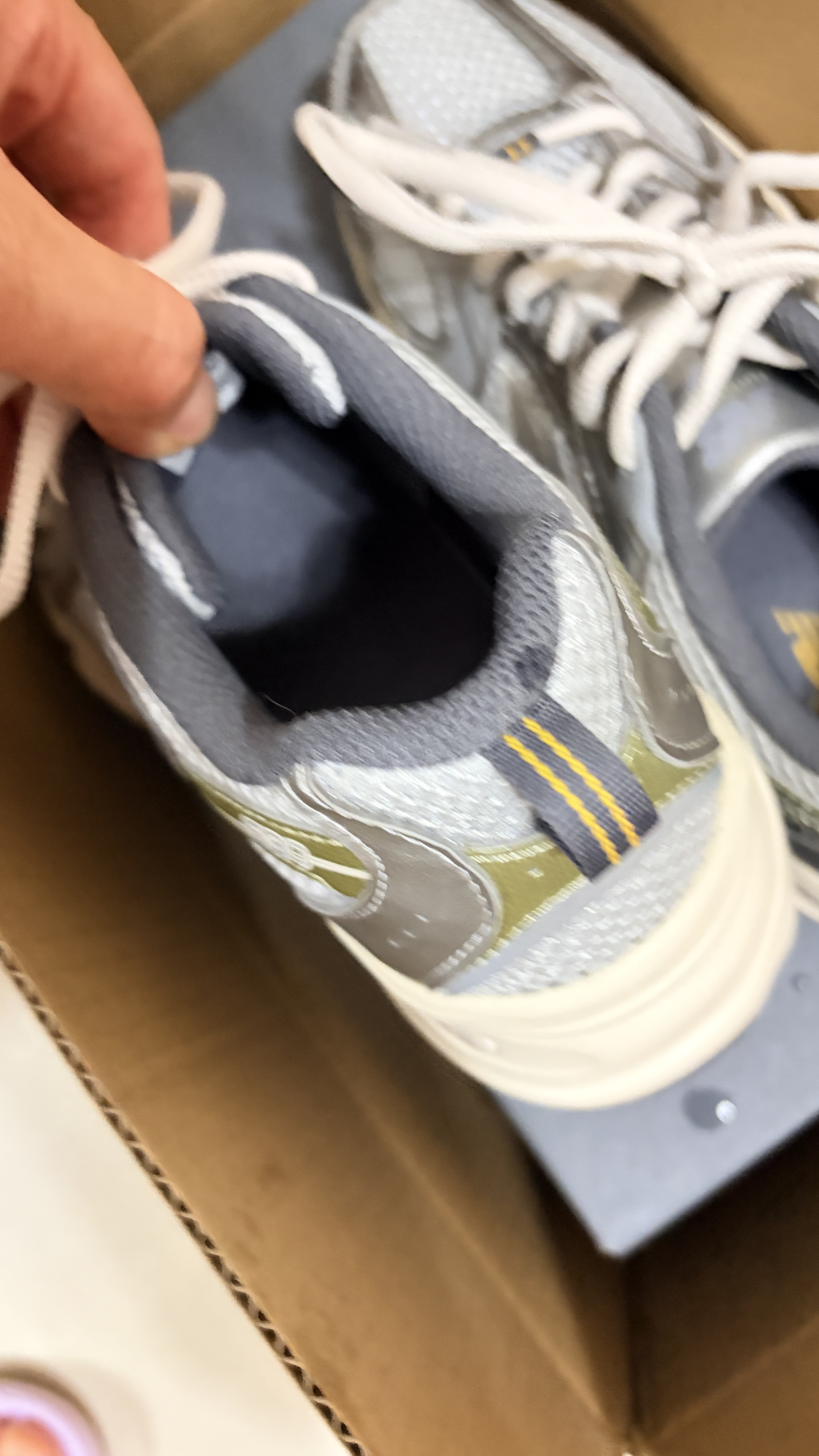 NEW BALANCE7-14岁春季潮酷Y2K运动休闲鞋530KMW 实拍图