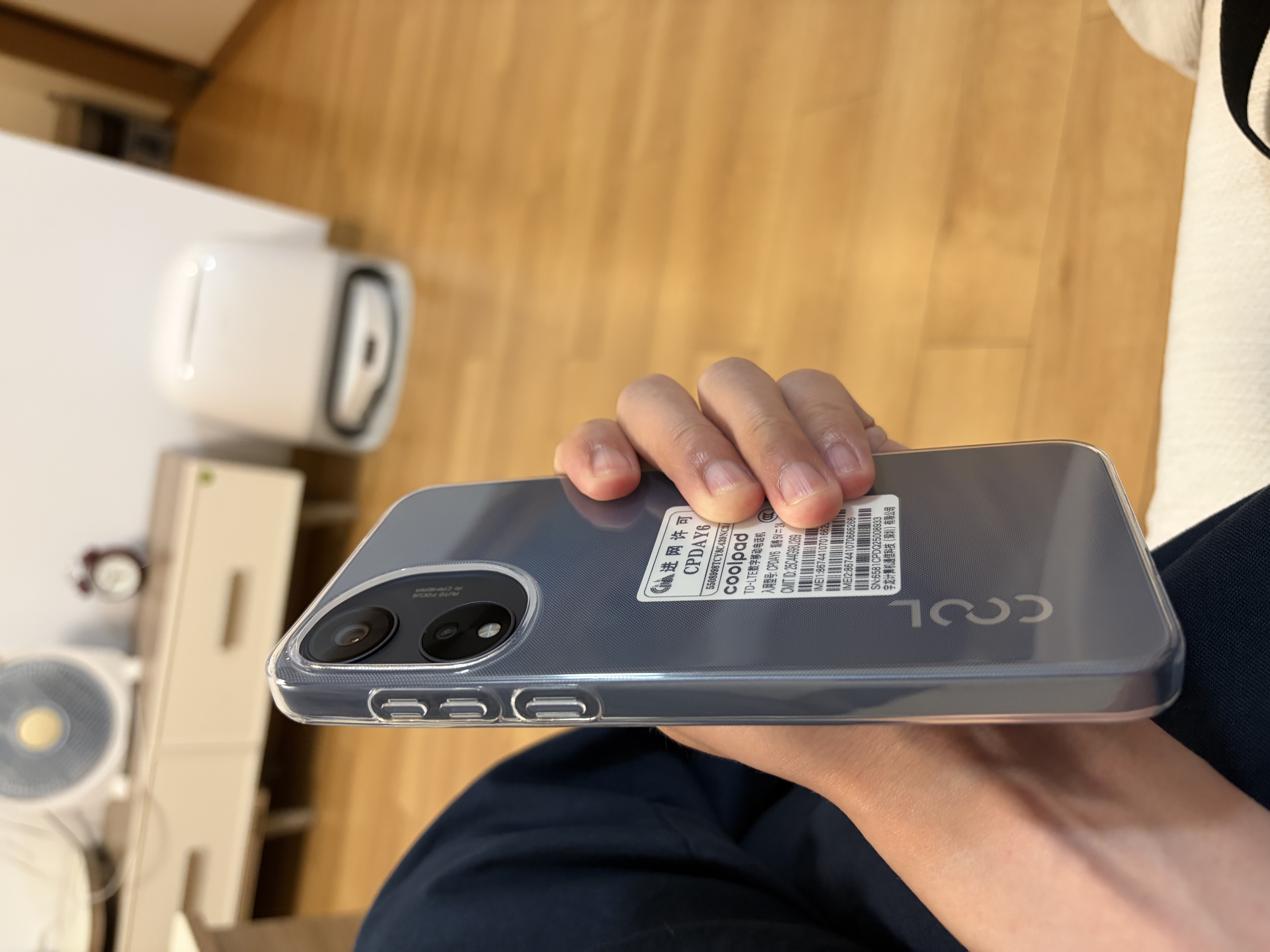 酷派（Coolpad）C1 不识字老人都会用 纯净无广告老人机一键微信视频 来电自动接听 远程协助防走丢手机 磨砂黑 实拍图