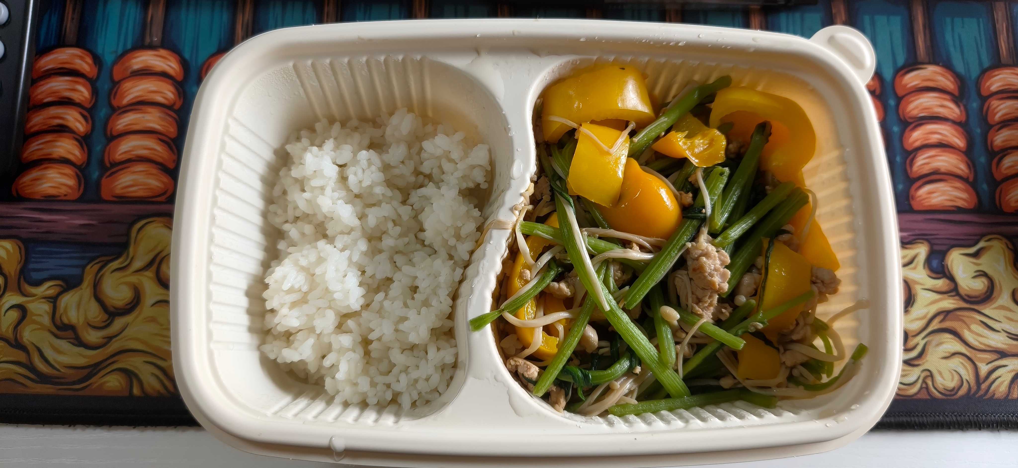 特美居（temeiju）玉米淀粉饭盒一次性餐盒食品级打包盒带盖可微波750型方形*8套 实拍图