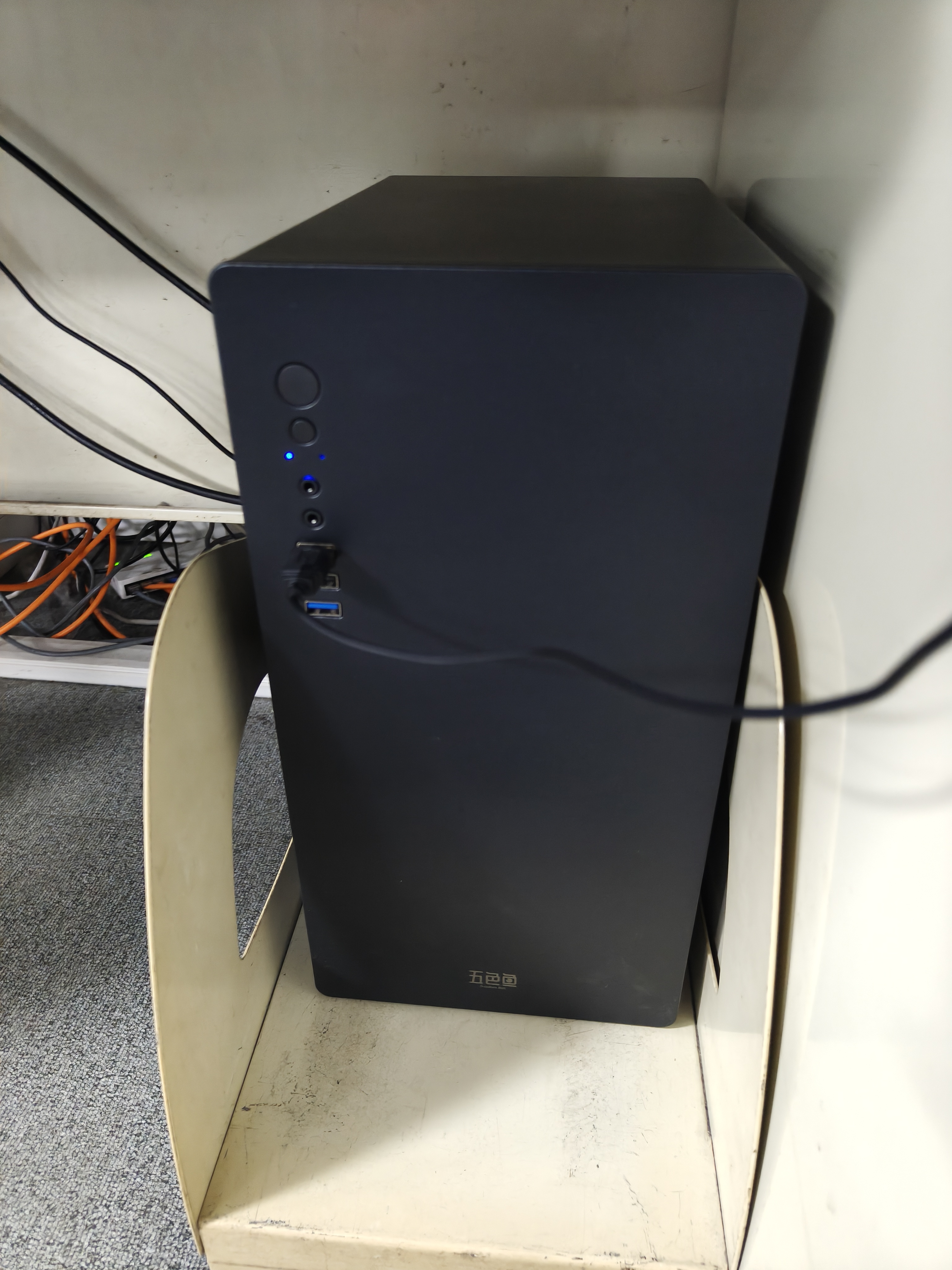 五色鱼台式机电脑主机办公商用家用迷你电脑整机(12代i5-12400F 16G 512G 4G独显 无线WiFi) 实拍图