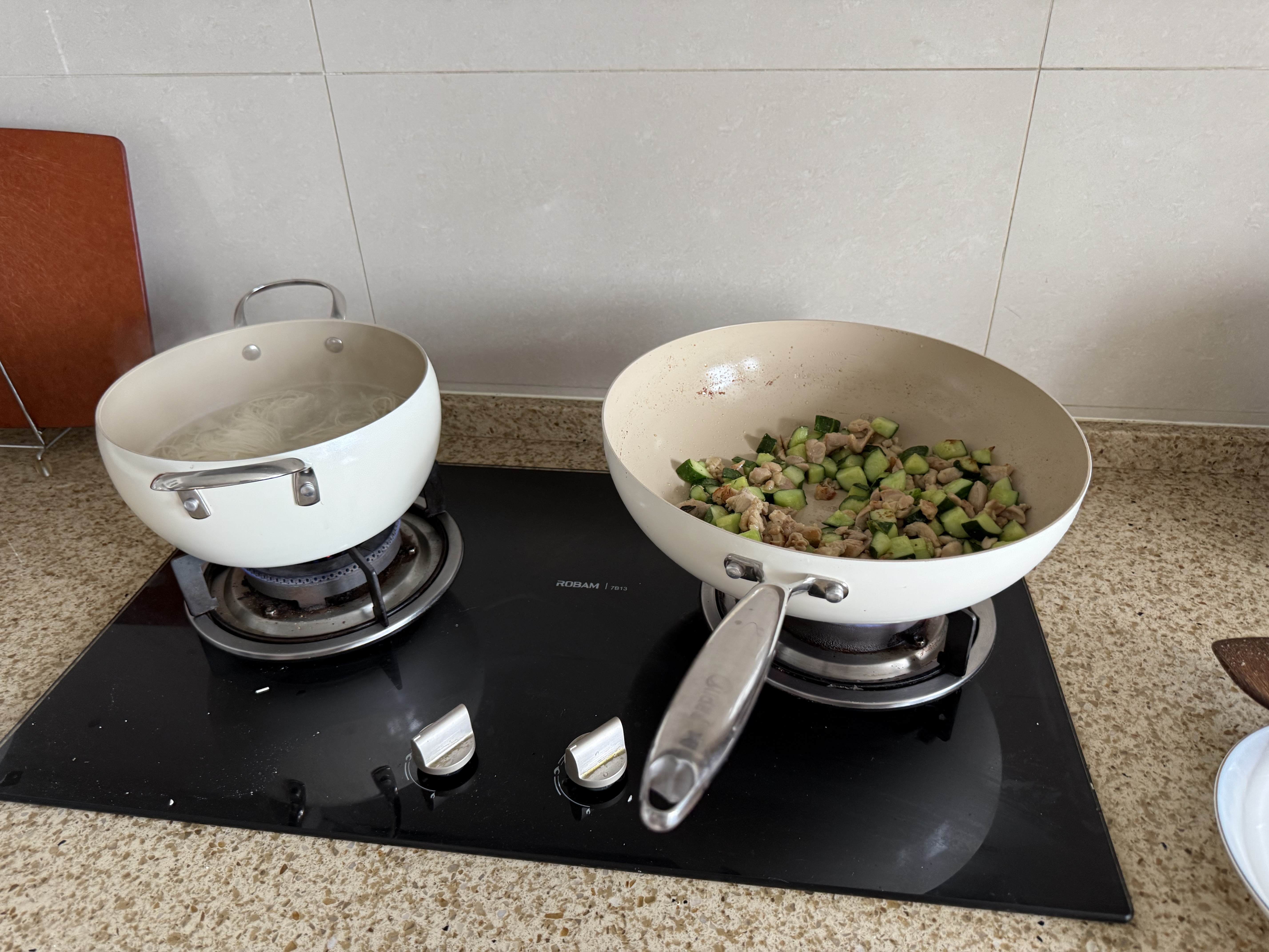美的（Midea）锅具套装 炒锅有钛0氟陶瓷不粘锅【小珍珠】炒锅32cm 汤锅24cm 实拍图