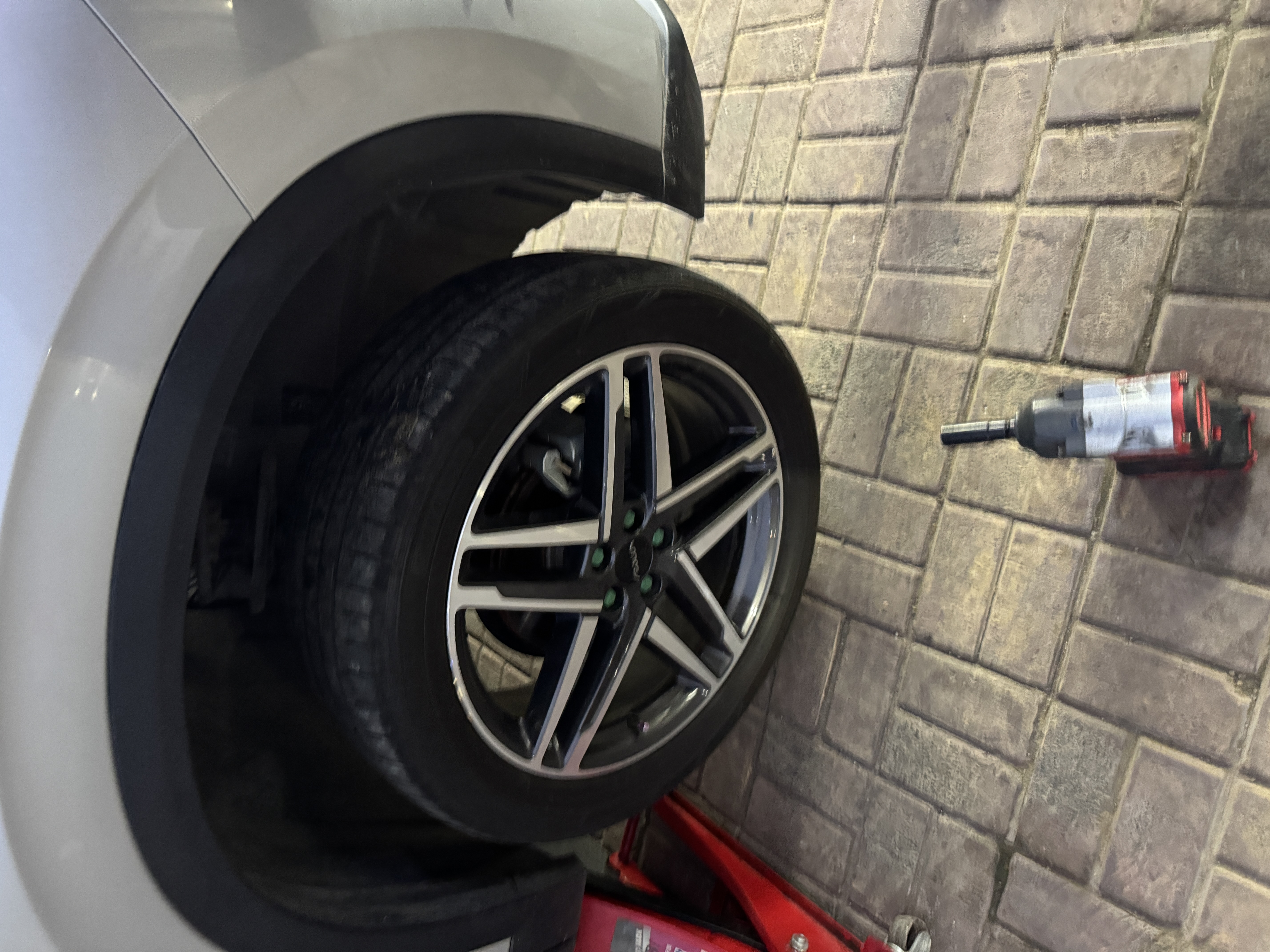 邓禄普（DUNLOP）汽车轮胎 235/50R20 100V SP SPORT MAXX050+ 原配新威然/浩瀚 实拍图