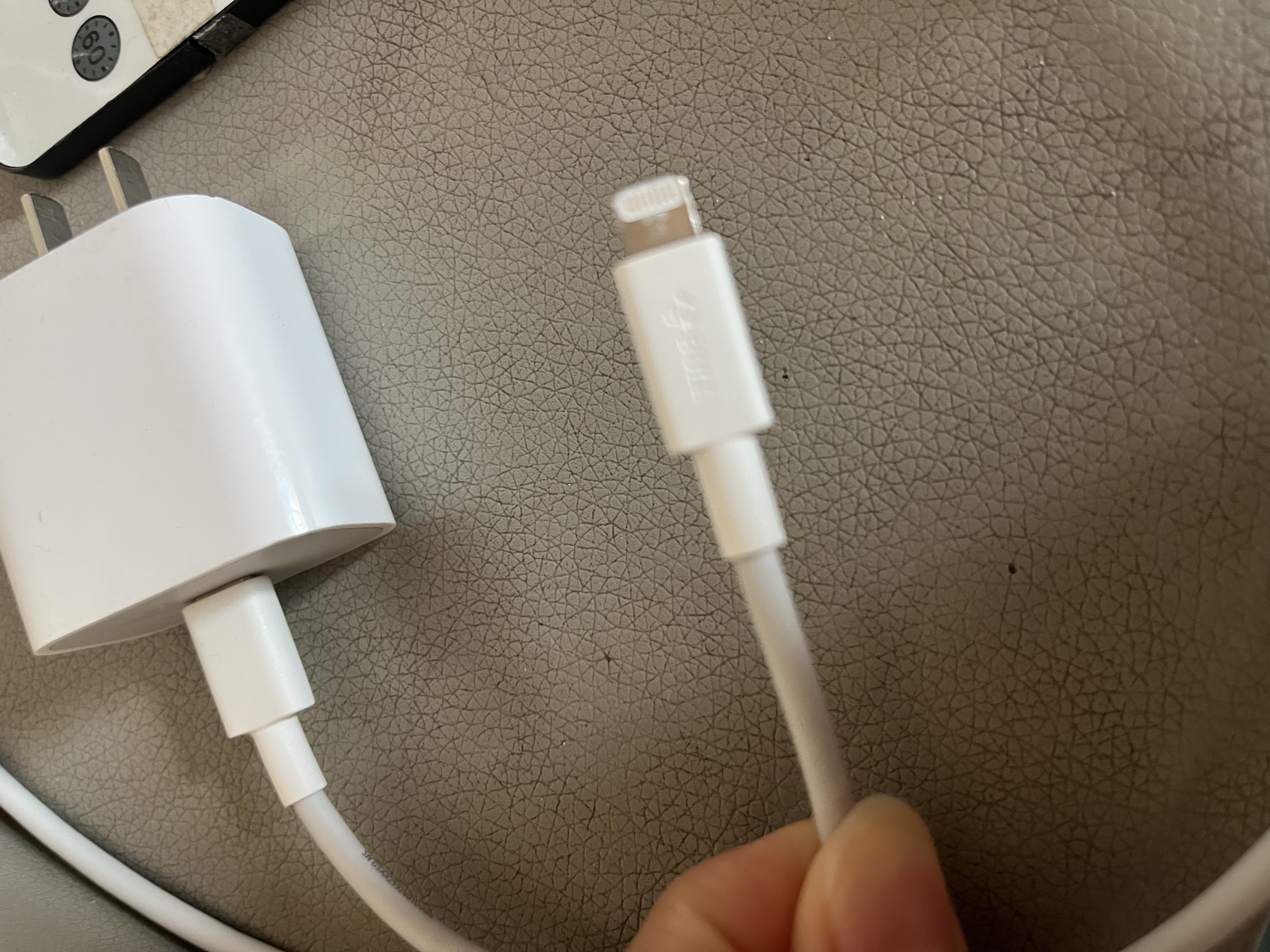 公牛（BULL）苹果MFi认证/PD快充20WUSB-C数据线Type-C to Lightning闪充充电线 实拍图