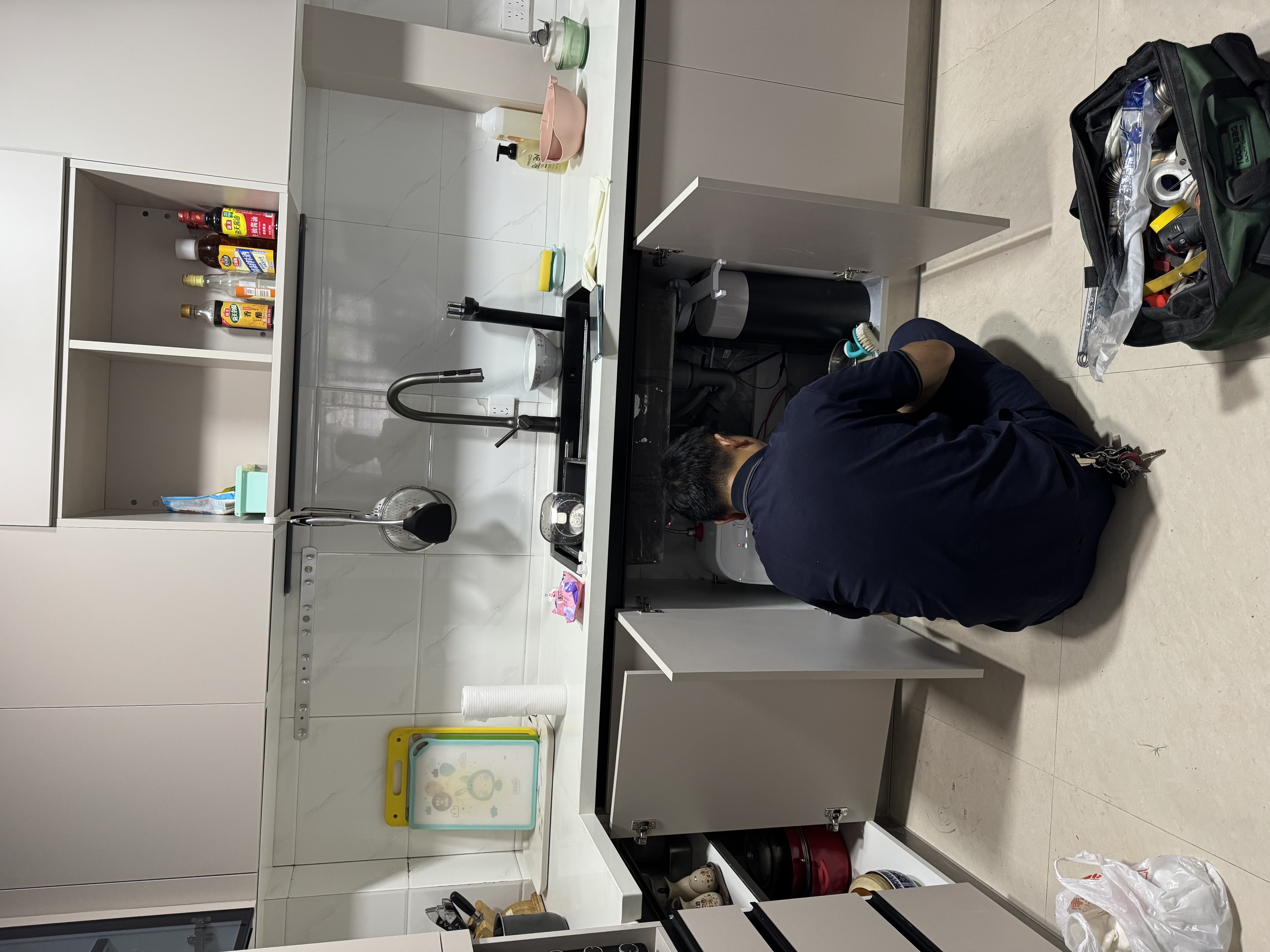 海尔（Haier）小厨宝电热水器一级能效恒温速热家用储水式热水器小型迷你厨房洗手间卫生间热水宝上出水10升以上 11L 小体积大水量丨一级能效 实拍图