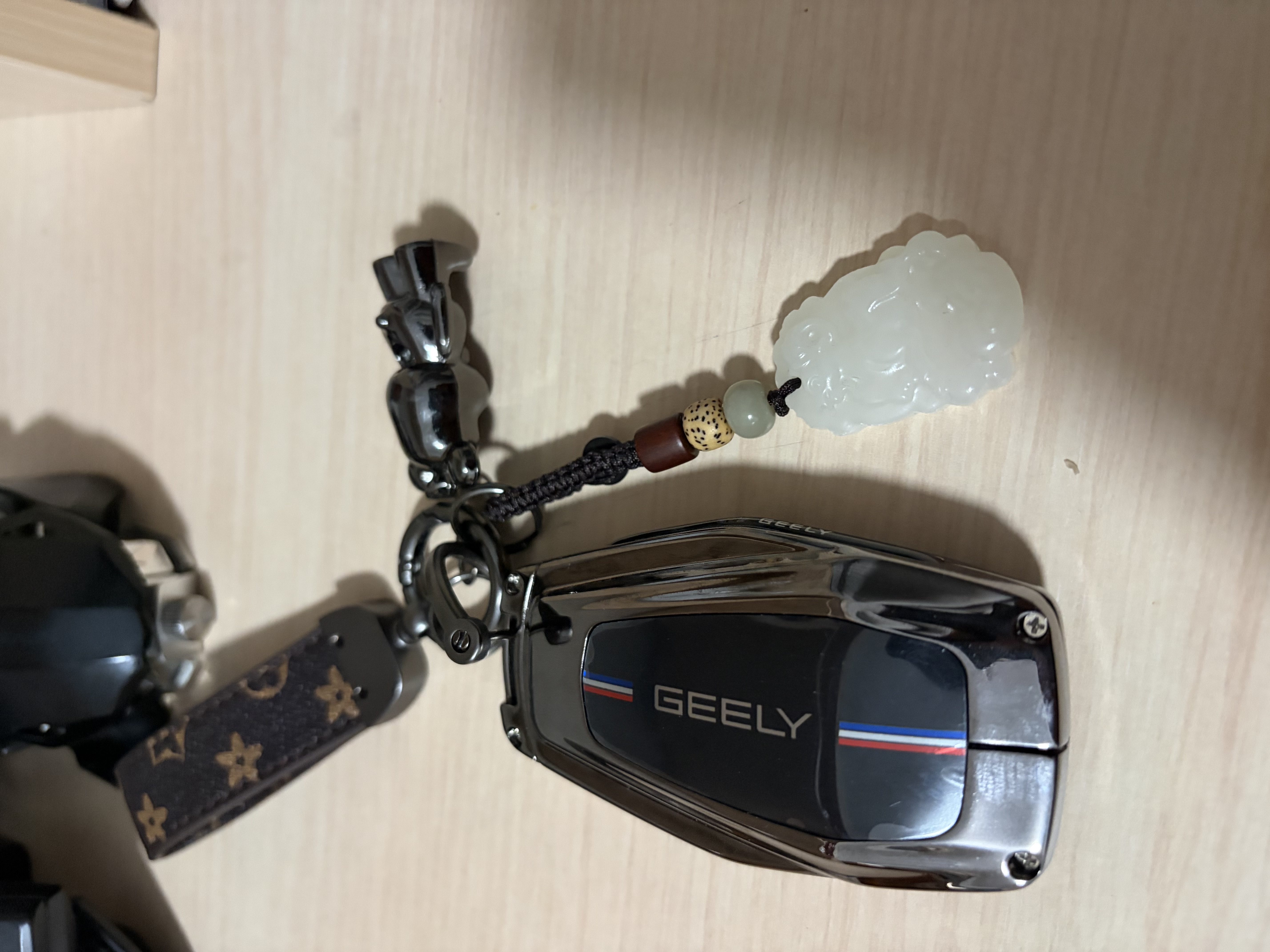 绅创适用于吉利钥匙套星越L缤越博越L星瑞帝豪远景X3/6豪越缤瑞包扣壳 吉利-D款-墨玉黑+车标方扣 实拍图