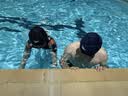 速比涛（Speedo）成人泳帽EPP布帽高弹舒适加大头围防水不勒头训练入门款纯色泳帽 实拍图