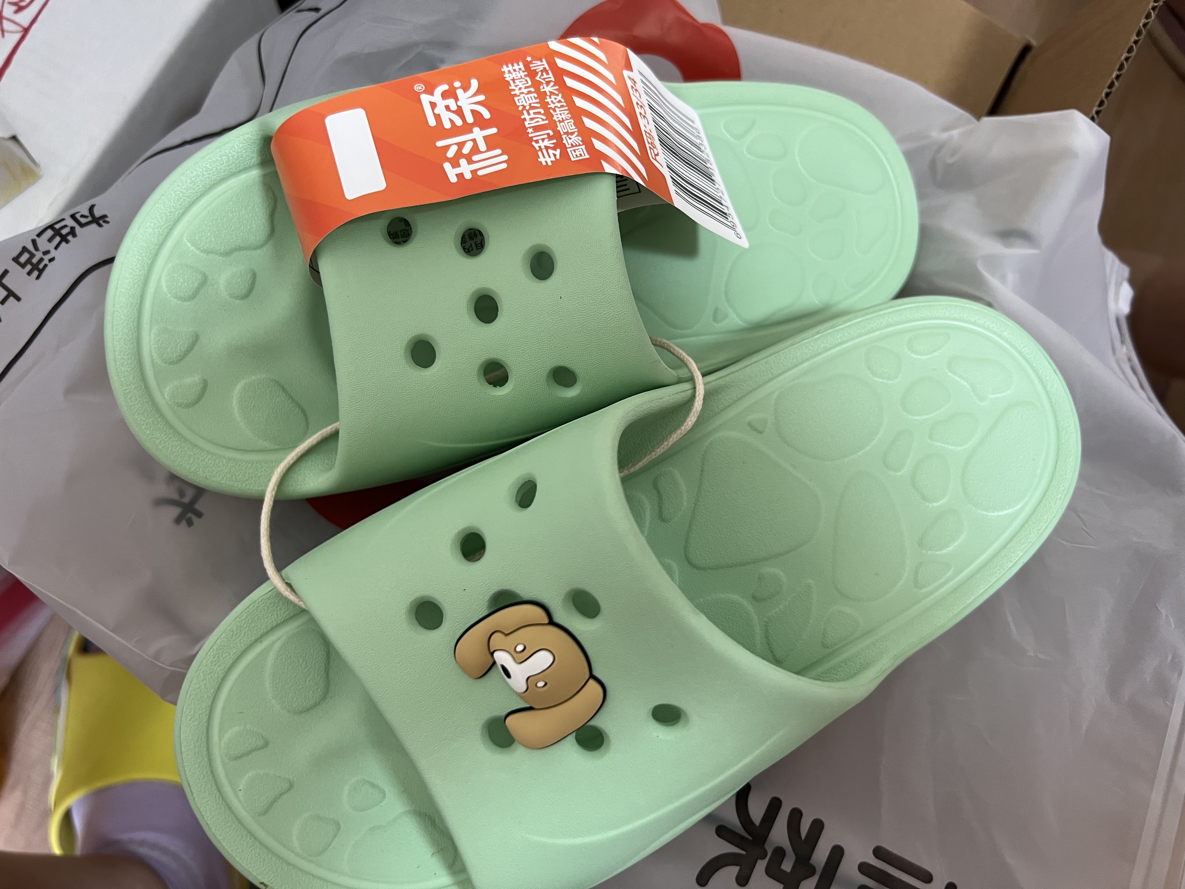 科柔（KENROLL）儿童防滑拖鞋居家休闲浴室洗澡卡通凉拖鞋 薄荷绿 33-34(215mm) 实拍图