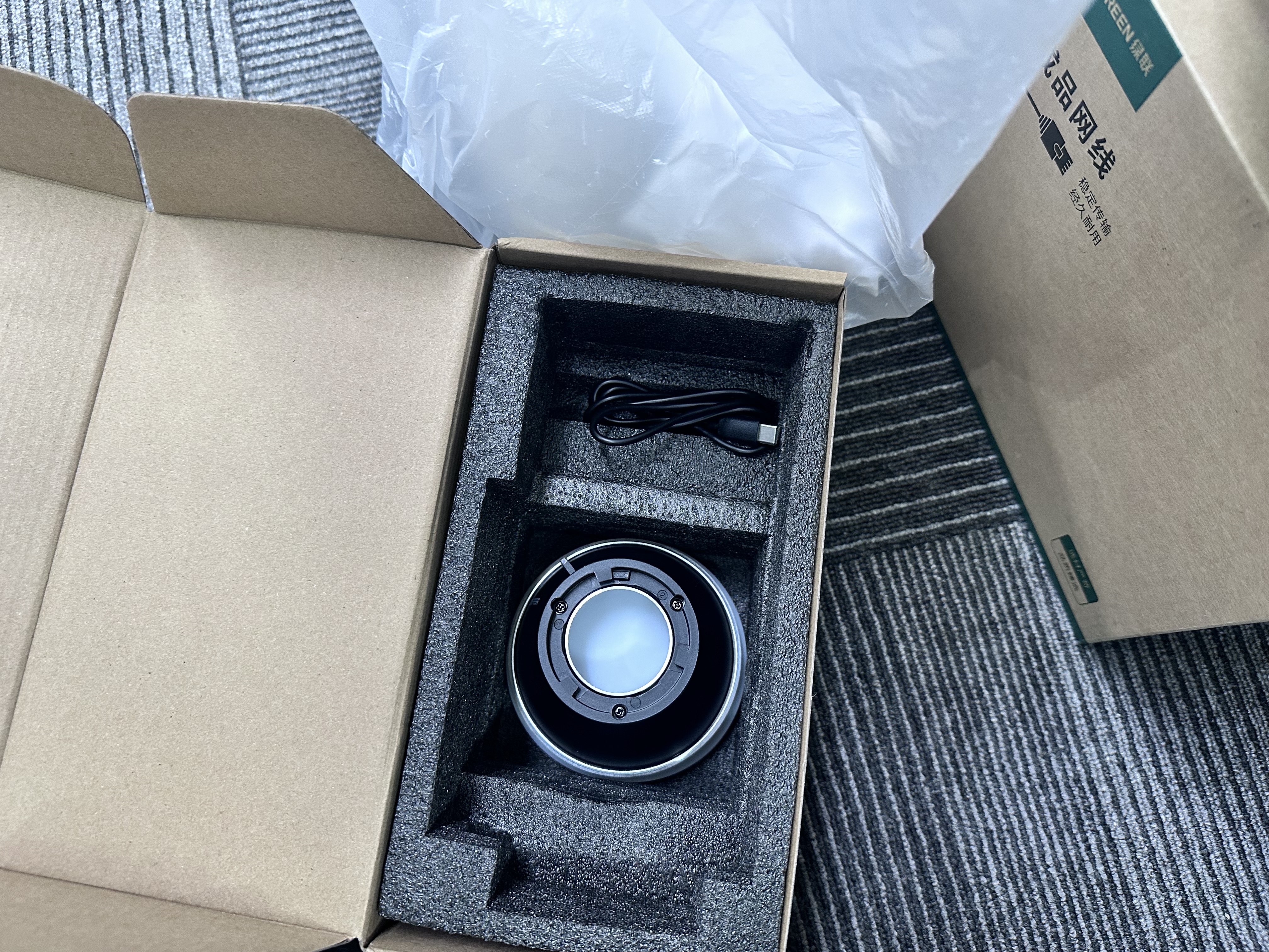 智云写趣CX100补光灯 100W摄影口袋灯婚拍商拍旅拍手持便携单反相机手机美颜户外视频室内常亮灯cob 【匀光控光套装】CX100标配+匀光镜+四页挡板 实拍图