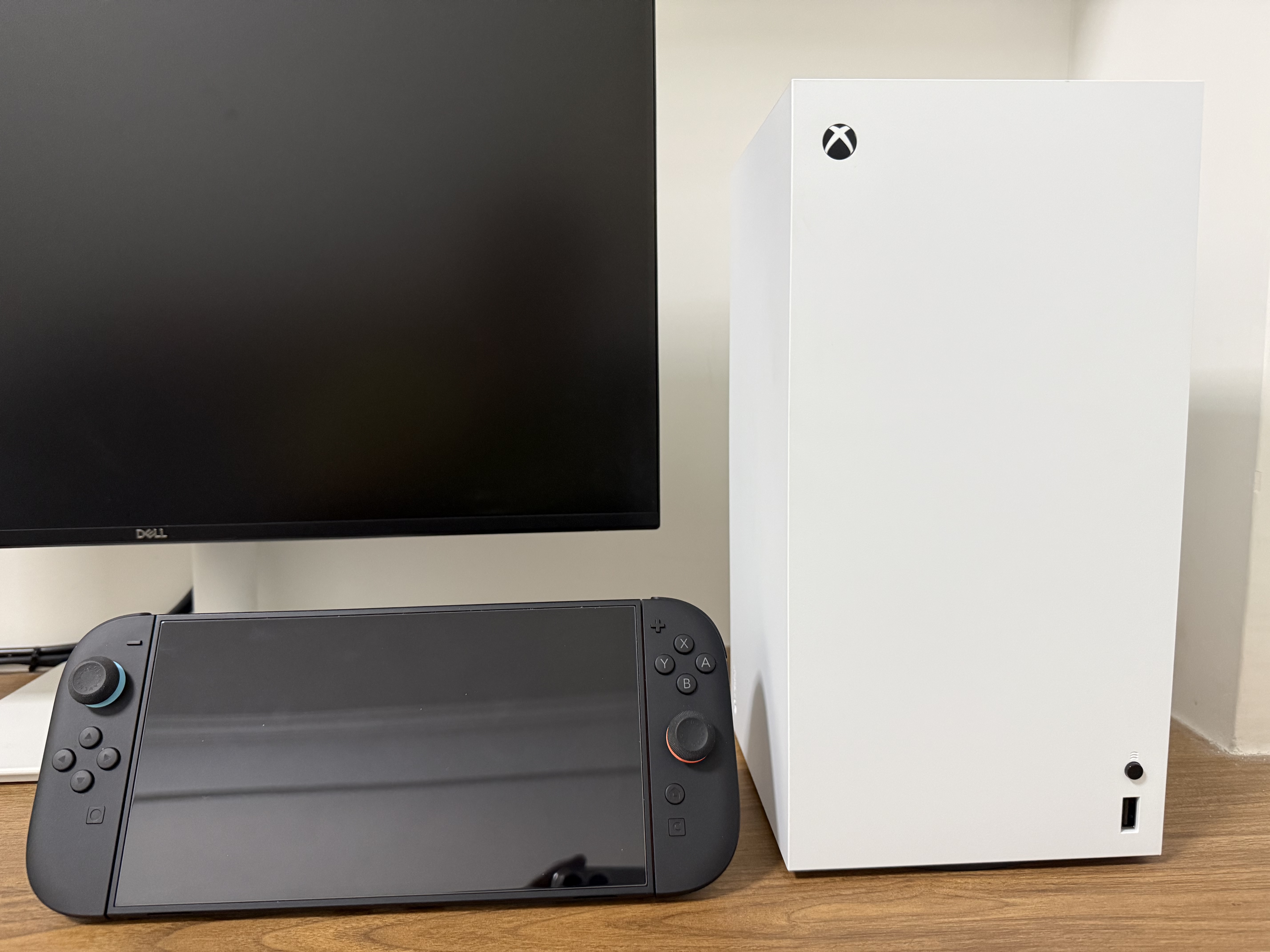 微软（Microsoft）Xbox Series X 日版数字版游戏主机 XSX 1TB 4K 支持GTA6 实拍图