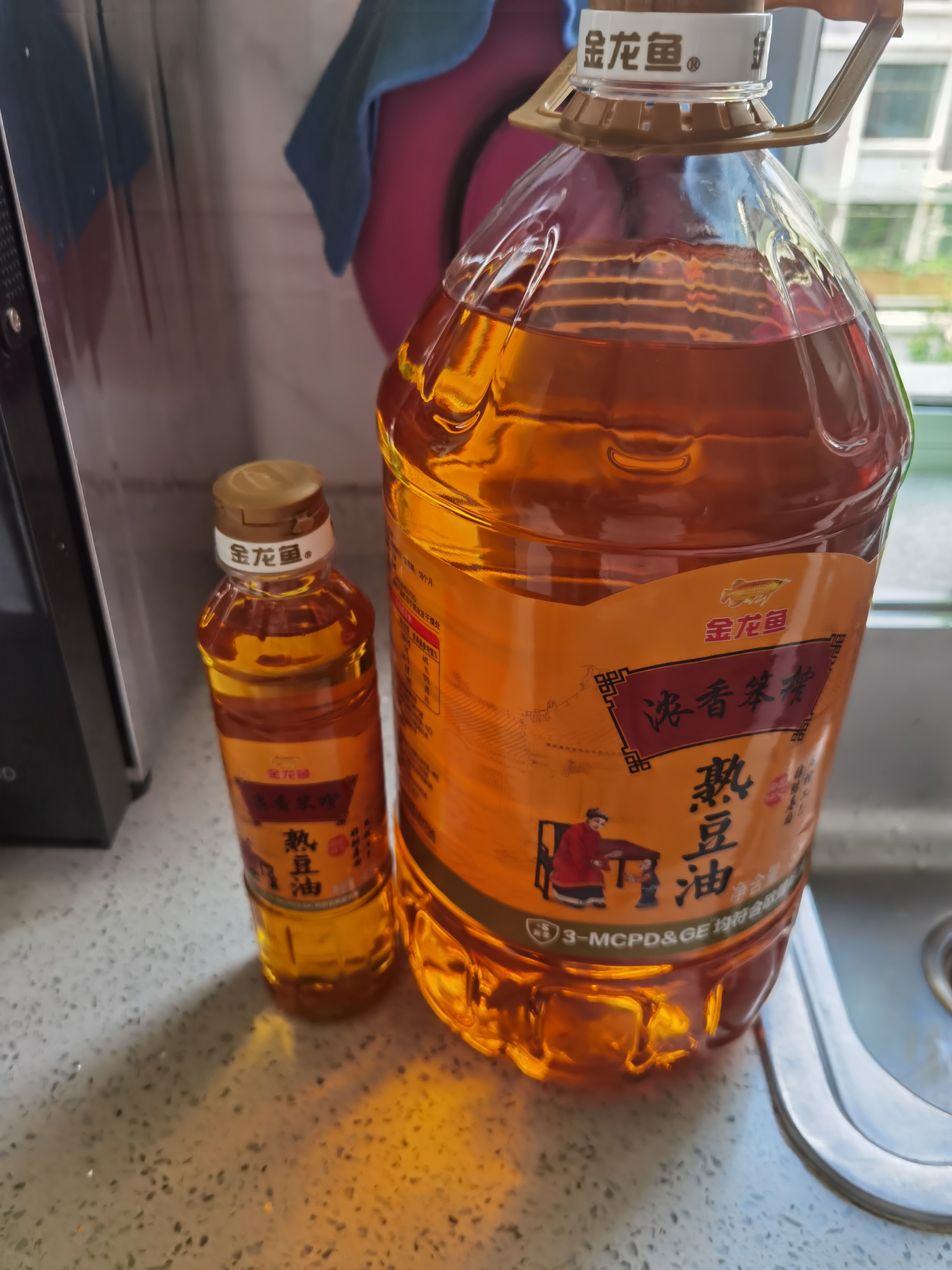 金龙鱼 食用油 非转基因 压榨 东北风味 浓香笨榨熟豆油 5L 实拍图