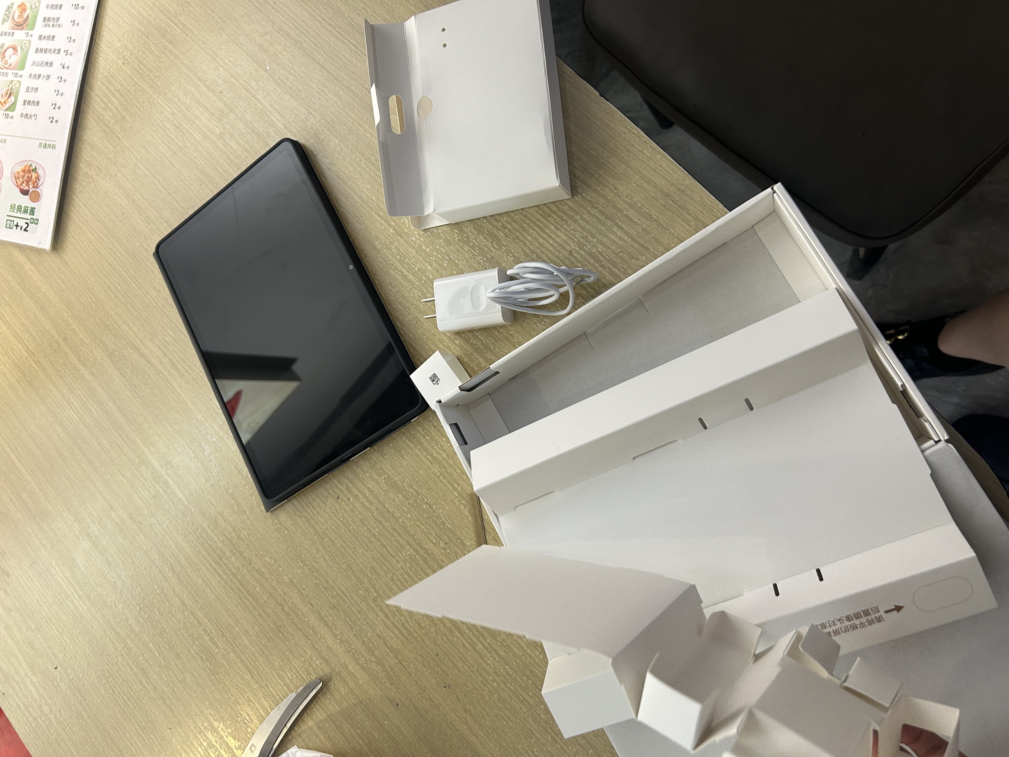 华为平板电脑MatePad SE 11英寸 2024款【国家补贴】高刷低蓝光轻薄护眼全面屏网课学习教育中心长续航 8+256G 星海蓝 高刷标准版 官方标配 实拍图