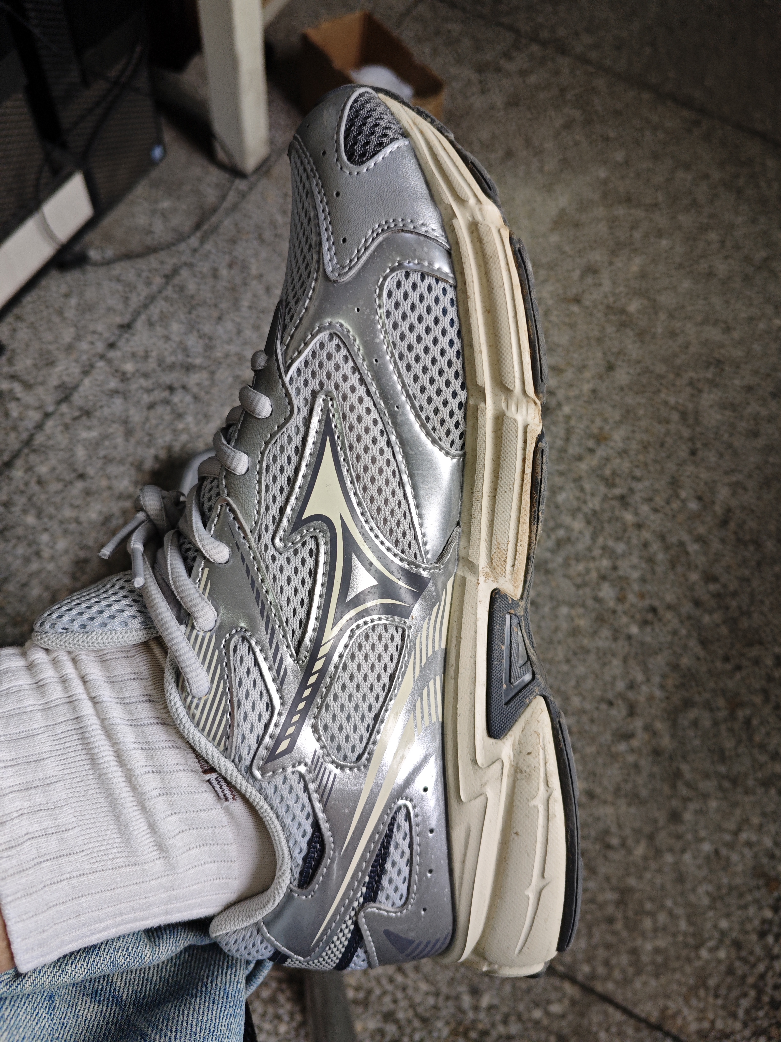 美津浓（MIZUNO）男女复古跑步运动鞋 缓震耐磨 多层次拼接 SPEED 2K 实拍图