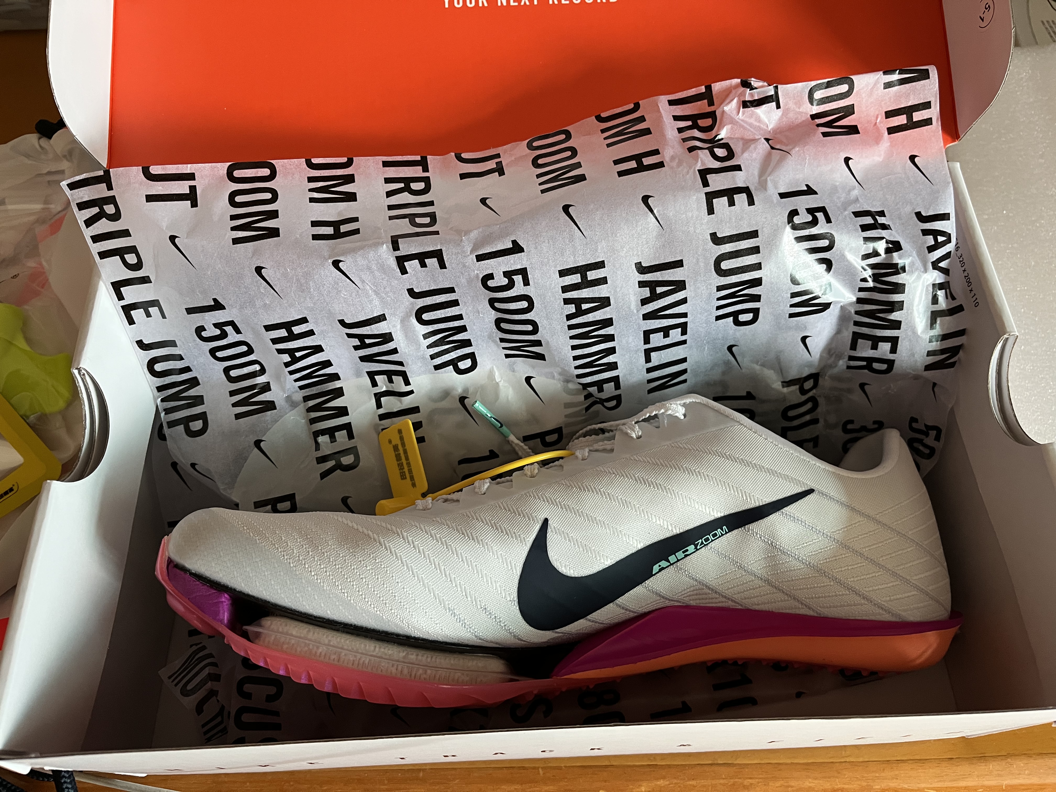 耐克田径精英巴黎新款  Nike Maxfly 2 FP耐克男女碳板气垫短跑钉鞋 FD8395-100/Maxfly 2代 44.5 实拍图