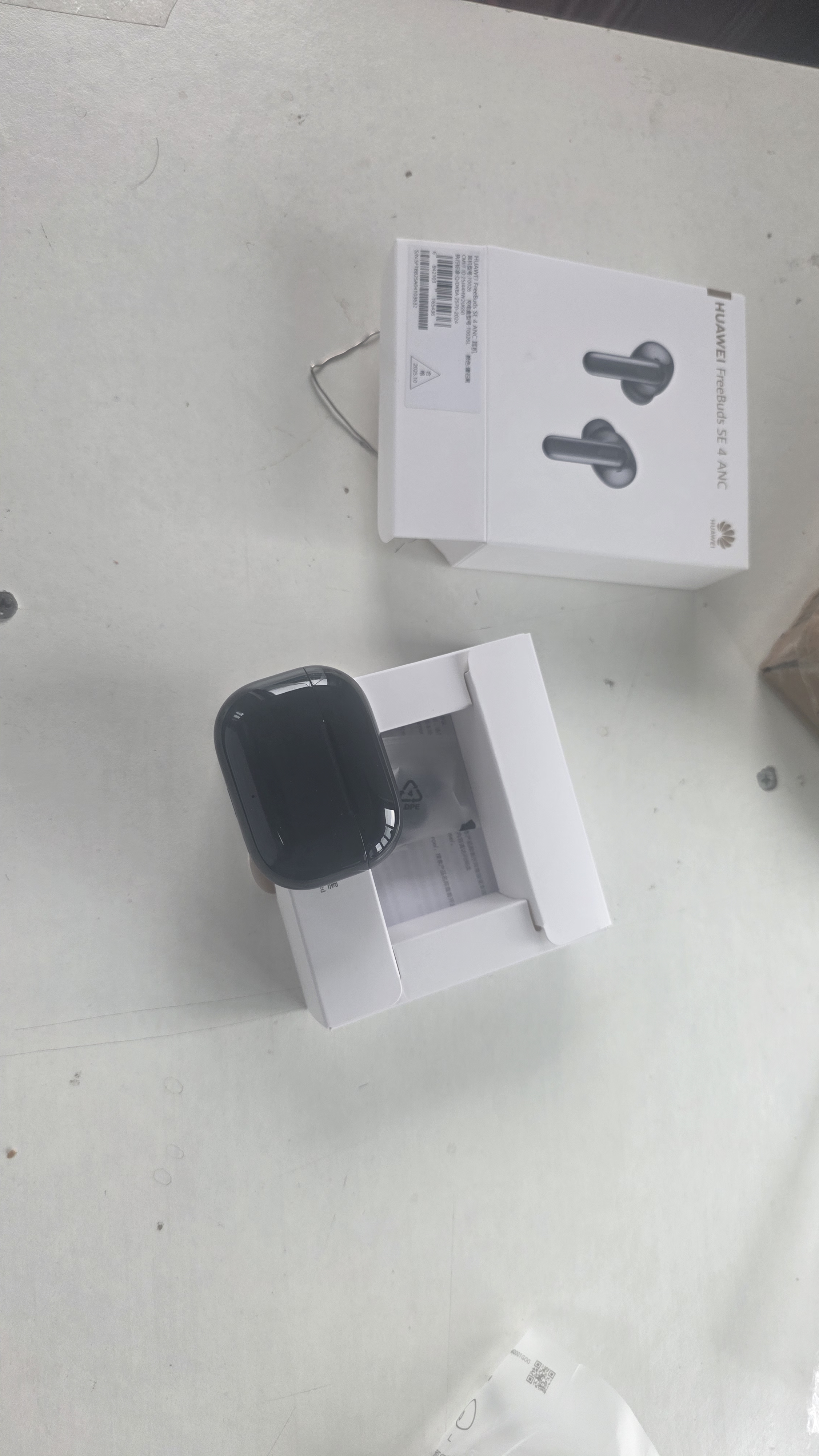 华为FreeBuds SE4 ANC降噪版无线蓝牙耳机入耳式游戏低延迟通话音乐运动跑步超长续航通用苹果小米荣耀 曜石黑【附赠耳帽+煲机音乐+晒单礼】 实拍图