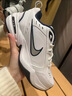 耐克轻便训练鞋秋季健身缓震老爹鞋NIKE AIR MONARCH 4 415445 102白色/金属银/深藏青 41 (260mm) 实拍图