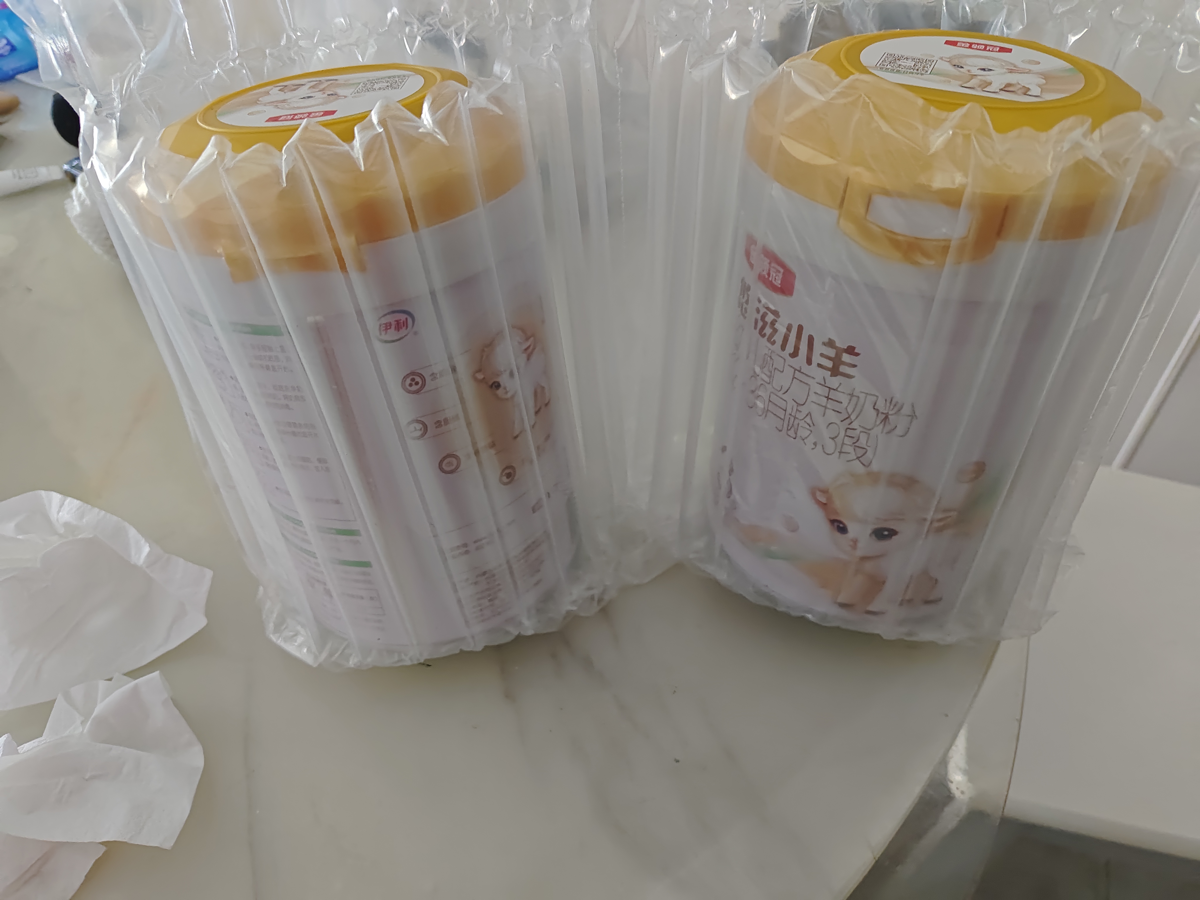 伊利金领冠悠滋小羊3段(1-3岁)700g*2+随行杯礼盒装幼儿羊奶粉 实拍图