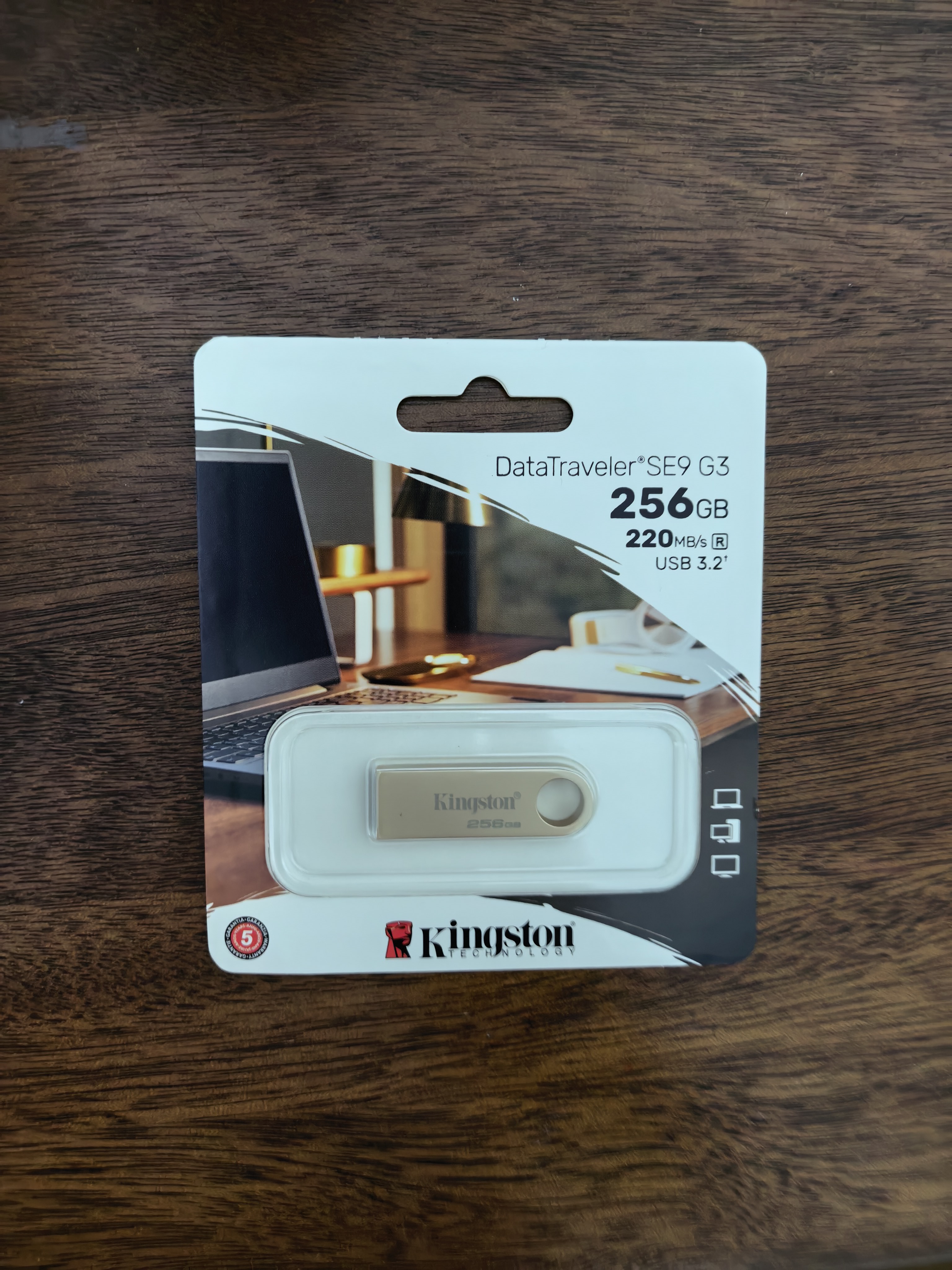 金士顿（Kingston）256GB USB3.2 Gen 1 U盘 DTSE9G3 金属U盘 读速220MB/s 写速100MB/s 学习办公投标电脑车载优盘 实拍图