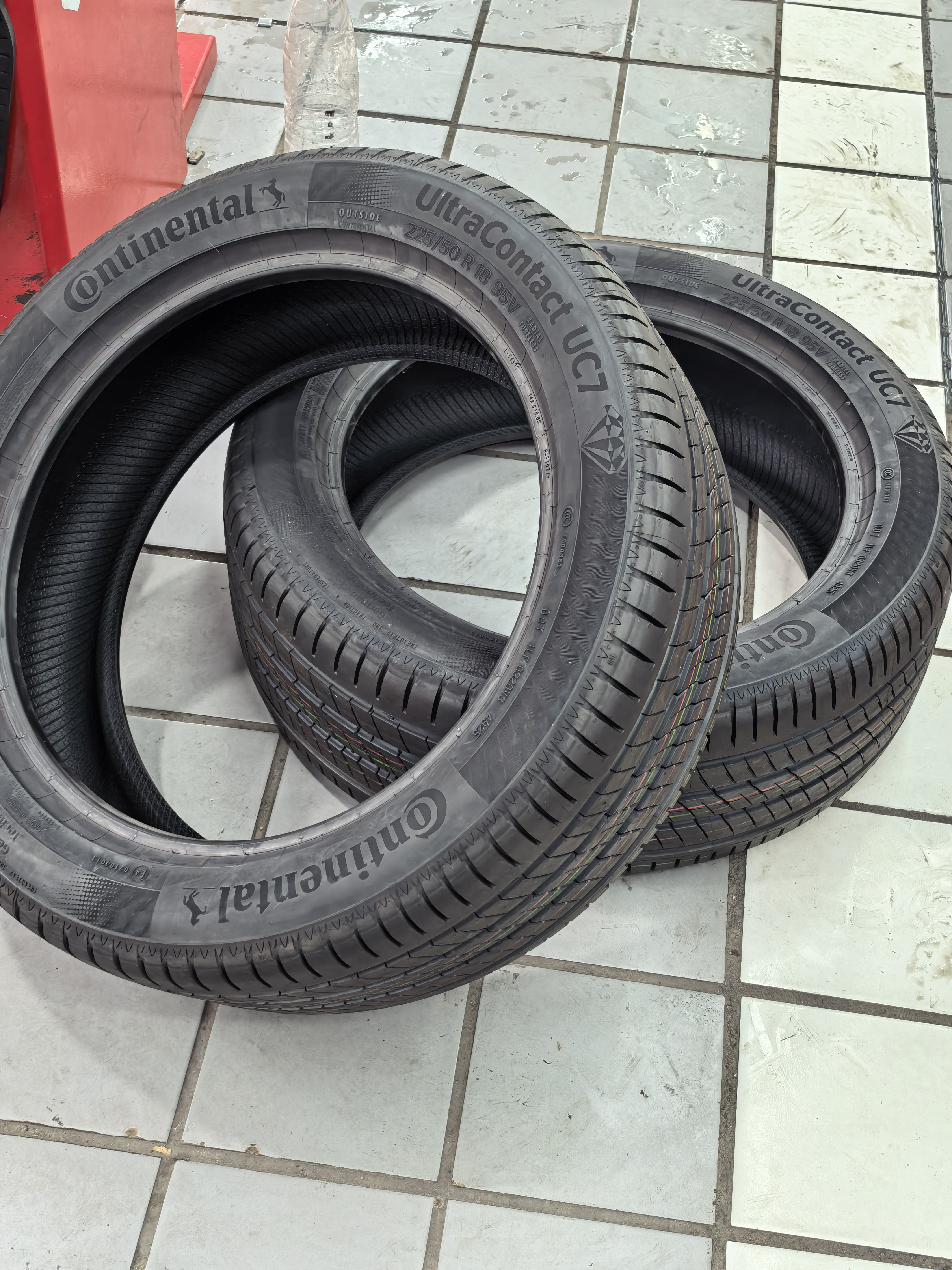 马牌（Continental）汽车轮胎 225/50R18 95V FR  UC7 适配本田艾力绅/大众途岳 实拍图