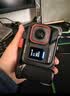 影石Insta360Ace Pro 2 旗舰影像运动相机AI摩托骑行Vlog 极夜黑 双电池版 岩墨灰经典街拍套装（屏幕遮光罩） 实拍图