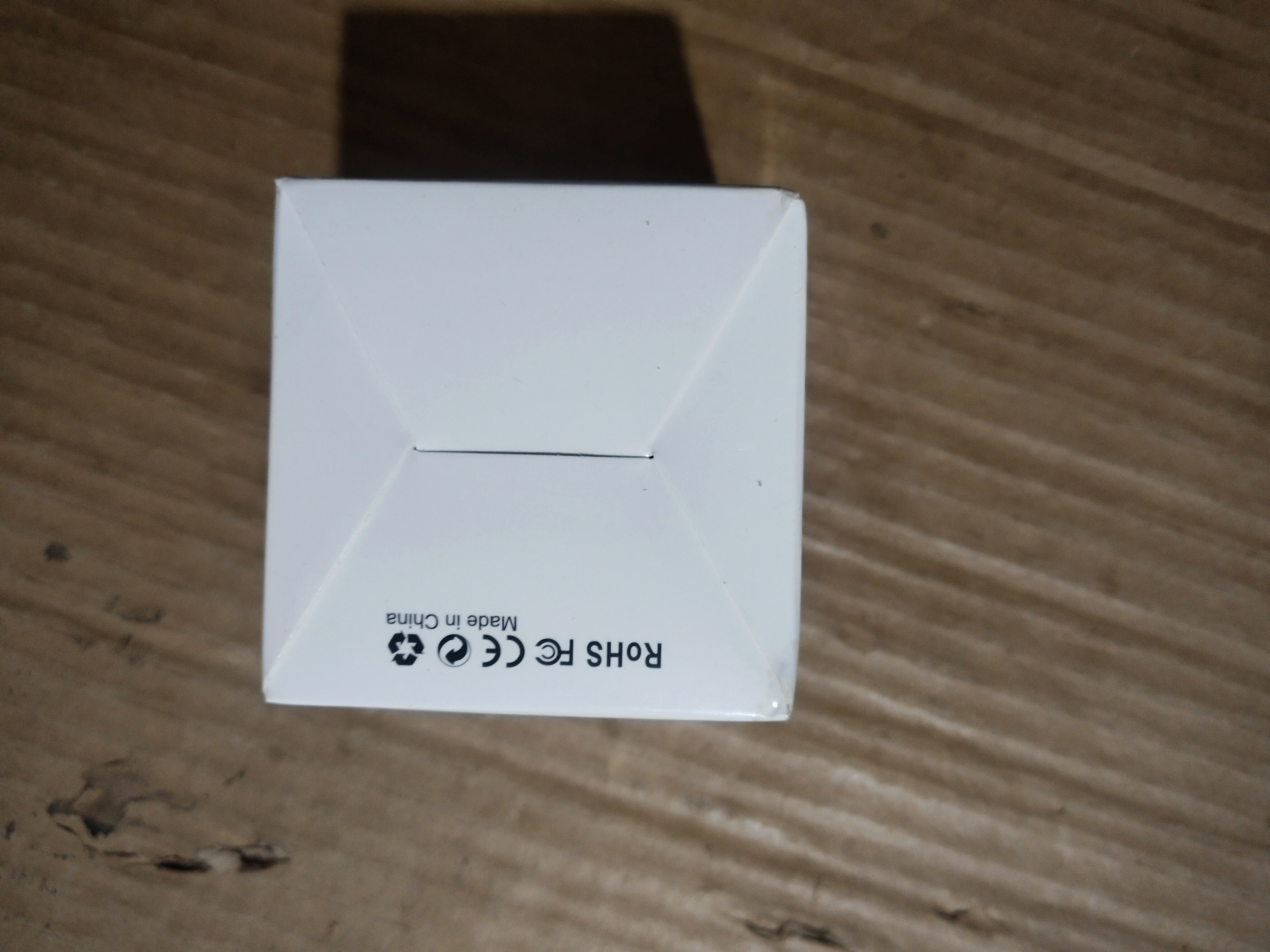 品怡 无线蓝牙音箱 便携插卡U盘外放音响播放器 迷你酷炫彩发光小音箱 蓝色 实拍图